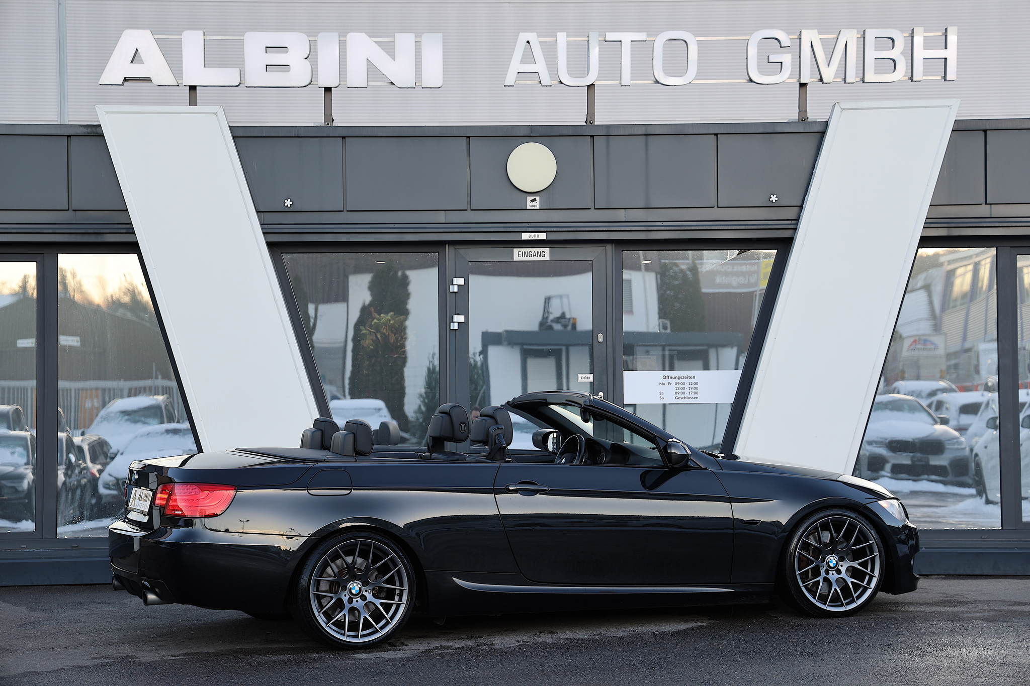 listing desktop thumbnail image 4