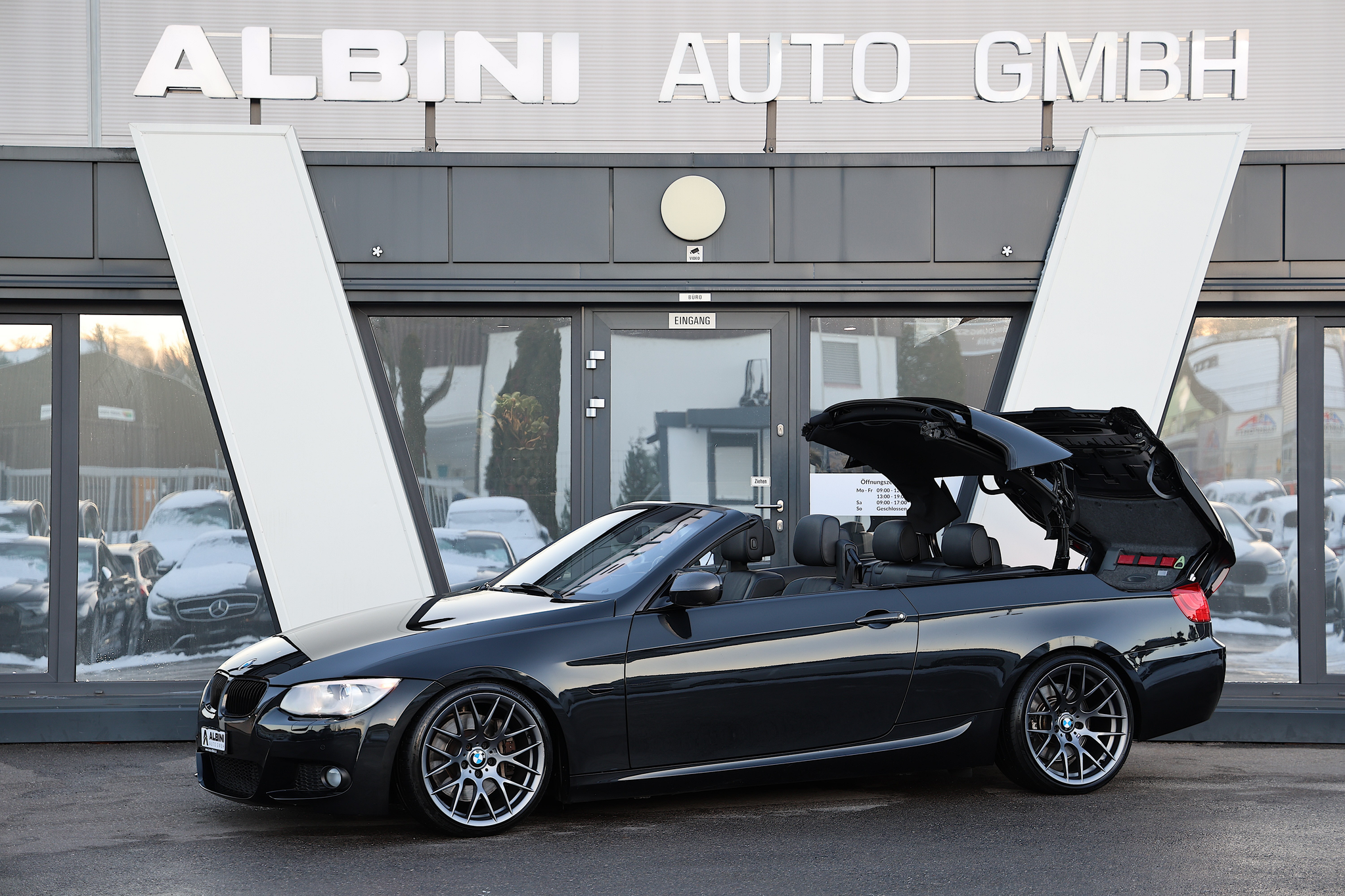 listing desktop thumbnail image 1