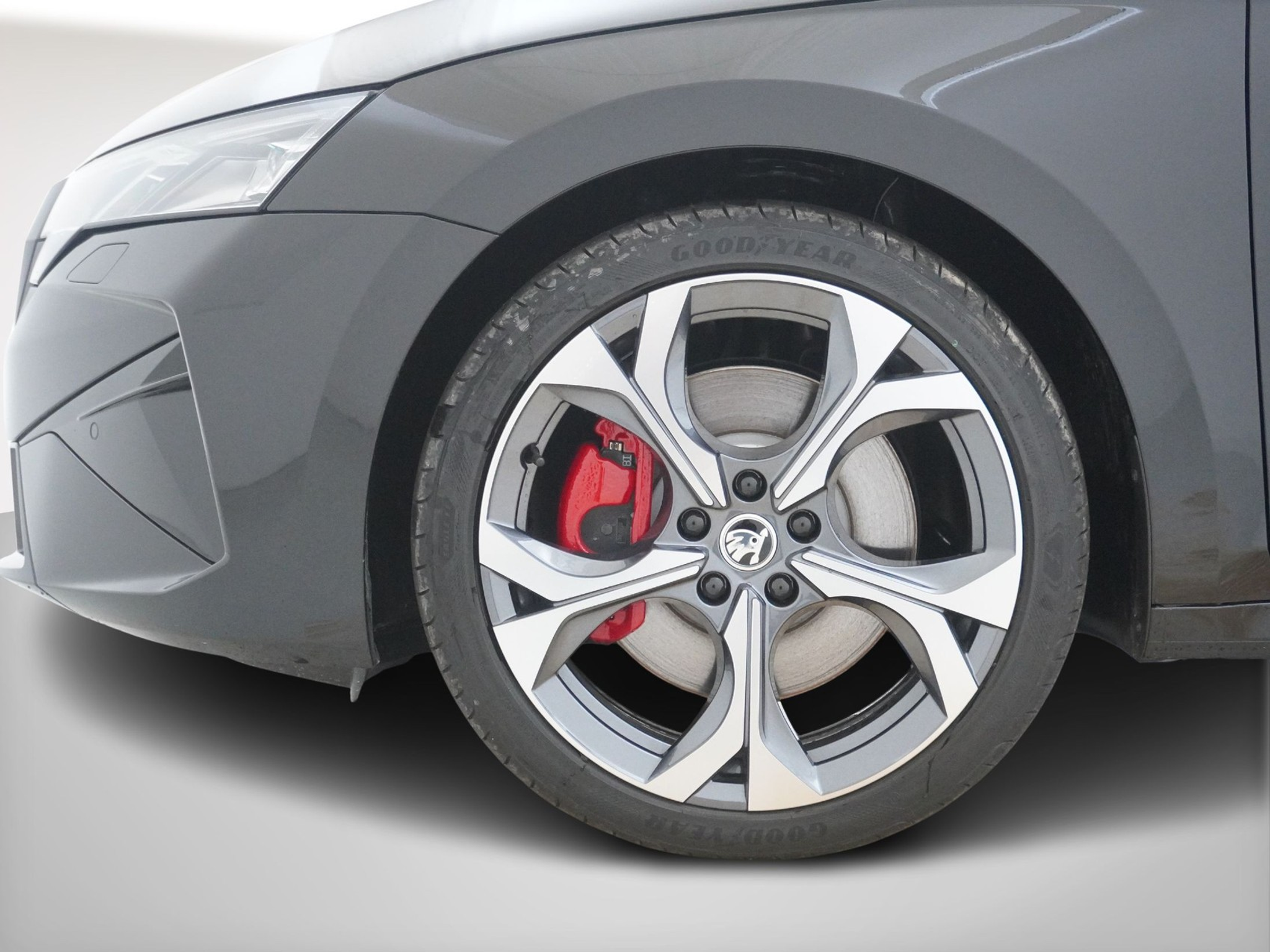 listing desktop thumbnail image 9