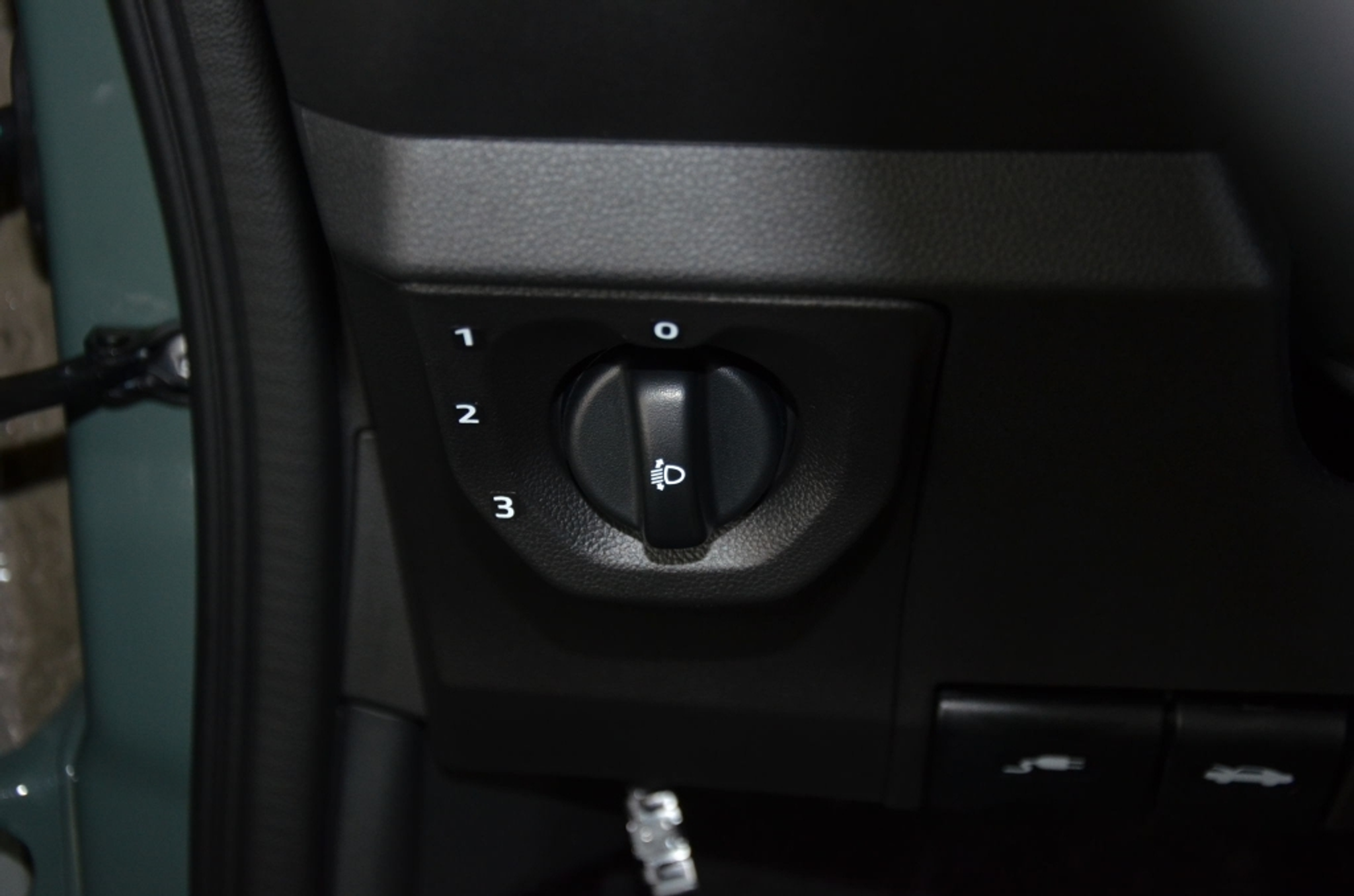 listing desktop thumbnail image 21