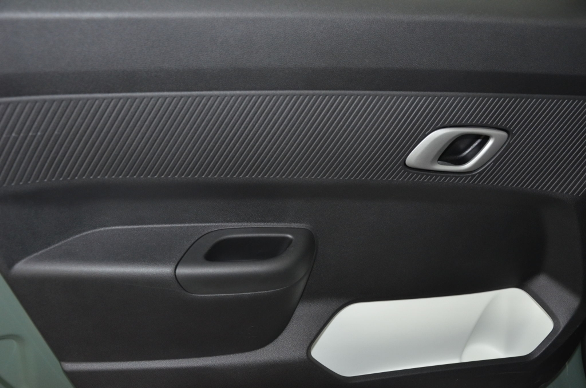 listing desktop thumbnail image 24