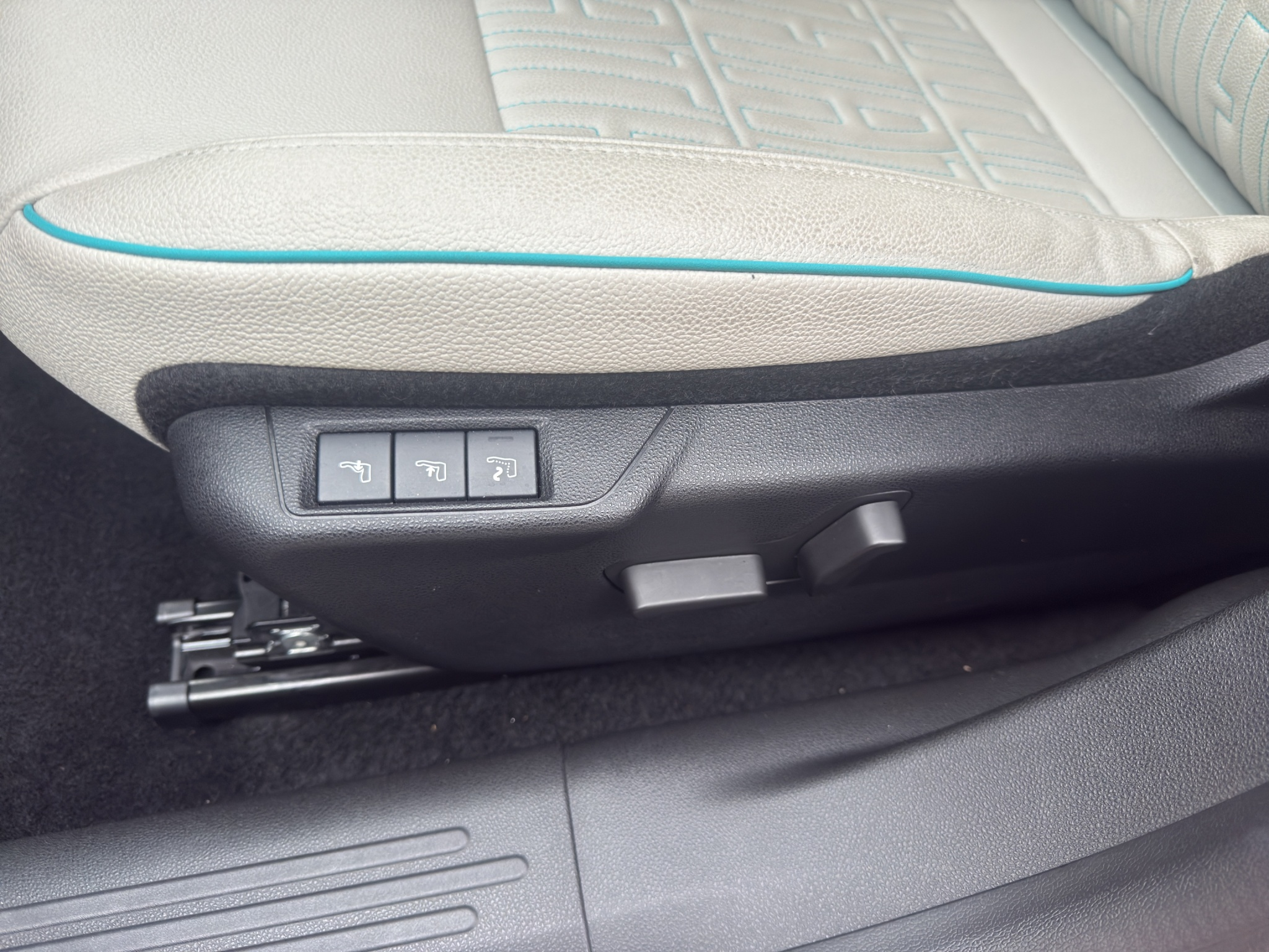 listing desktop thumbnail image 22