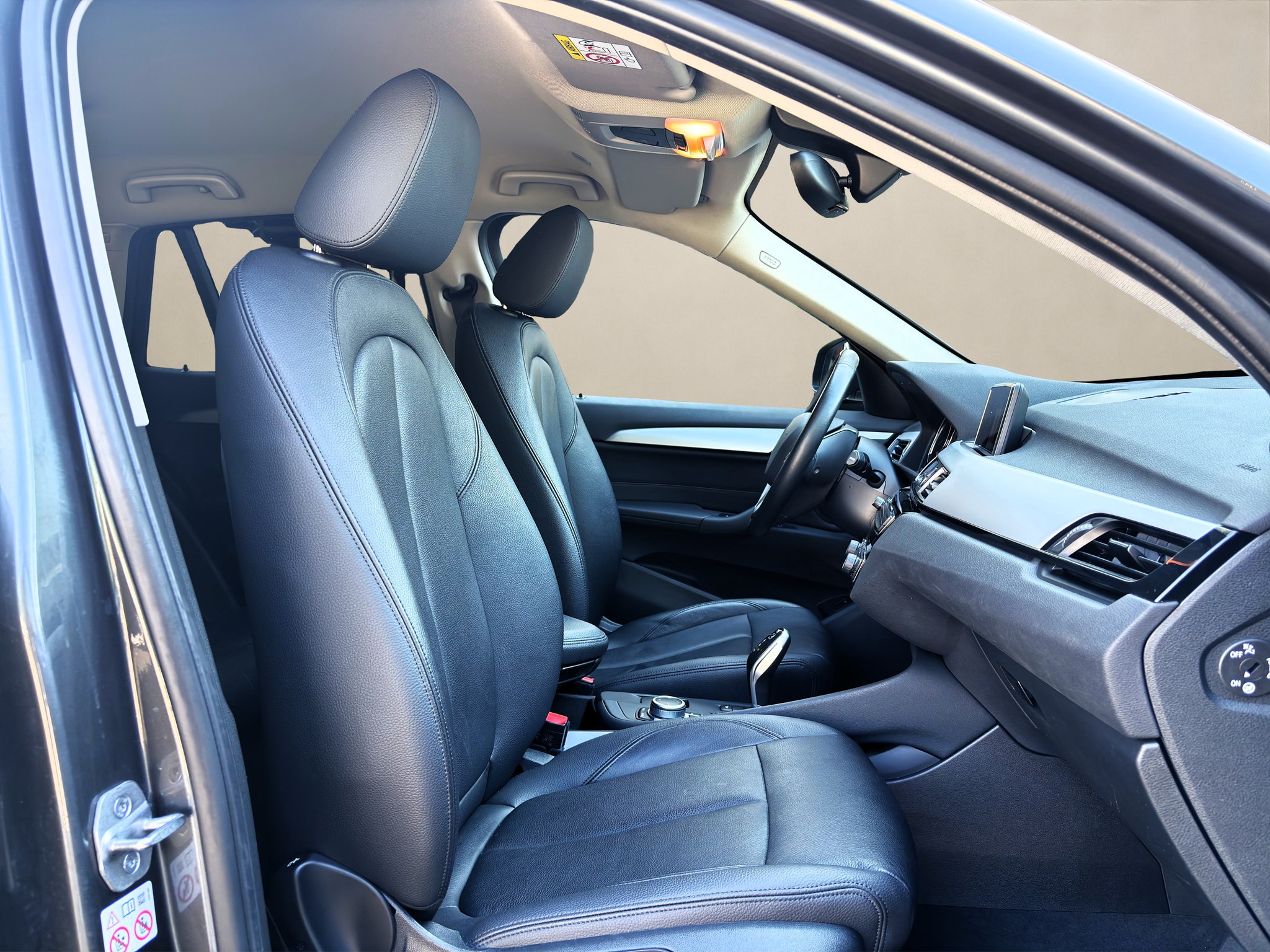 listing desktop thumbnail image 9