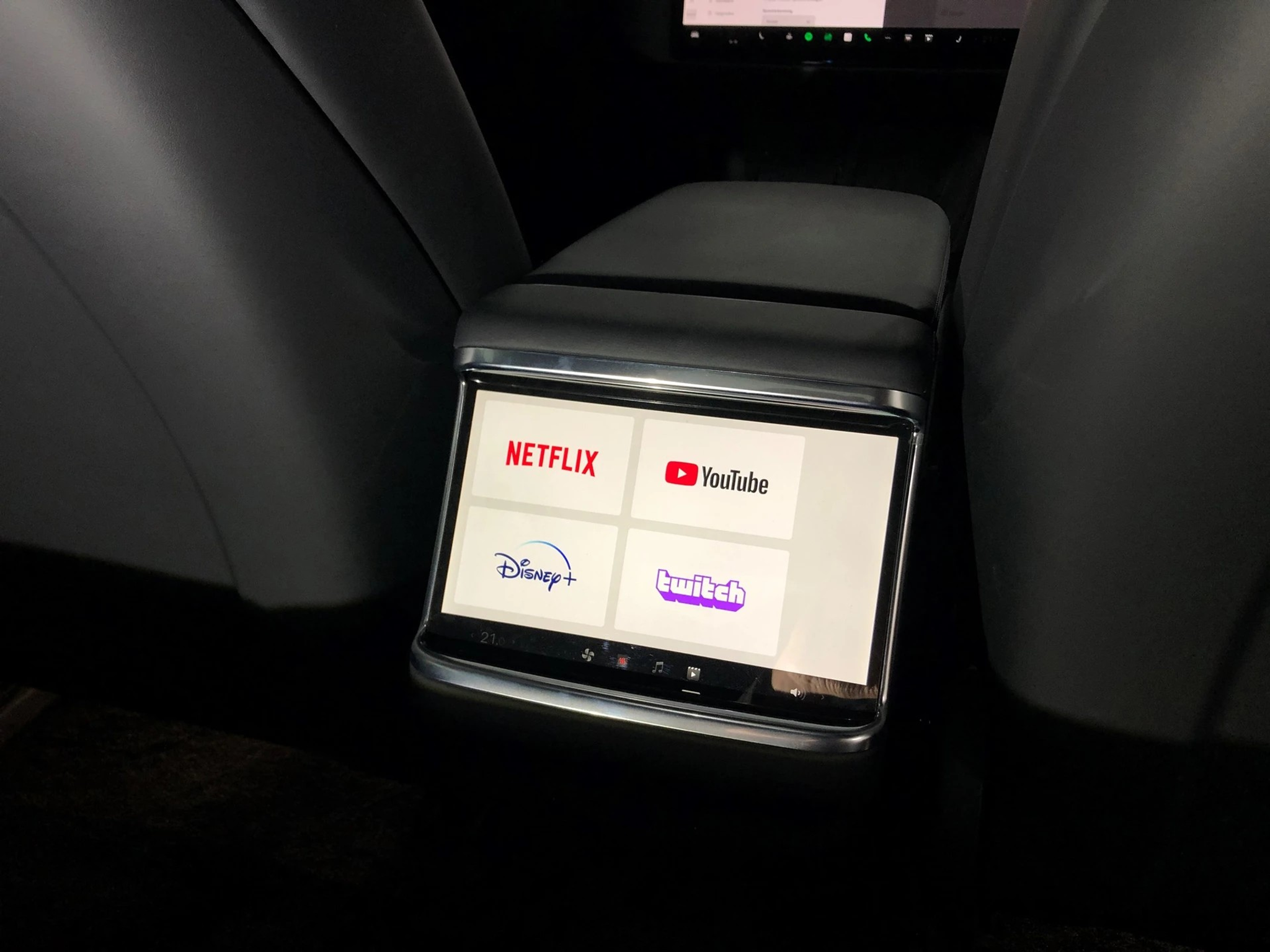 listing desktop thumbnail image 15