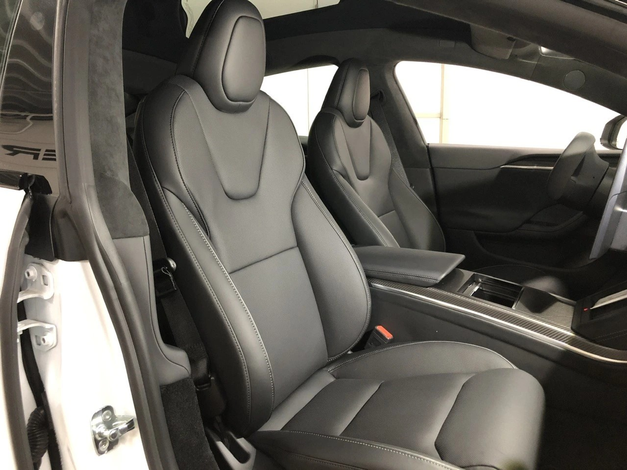 listing desktop thumbnail image 10