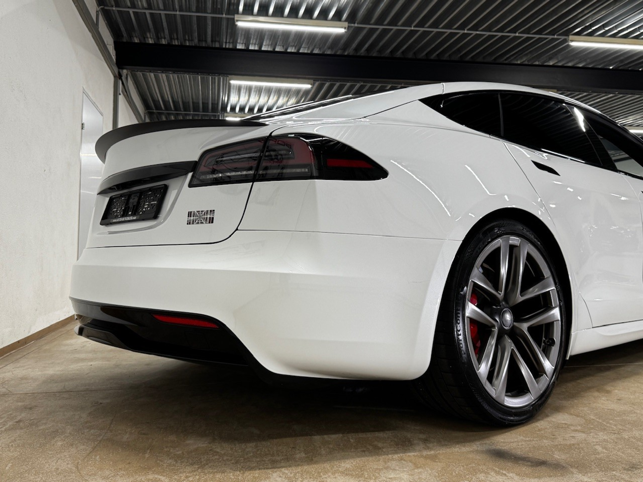 listing desktop thumbnail image 6