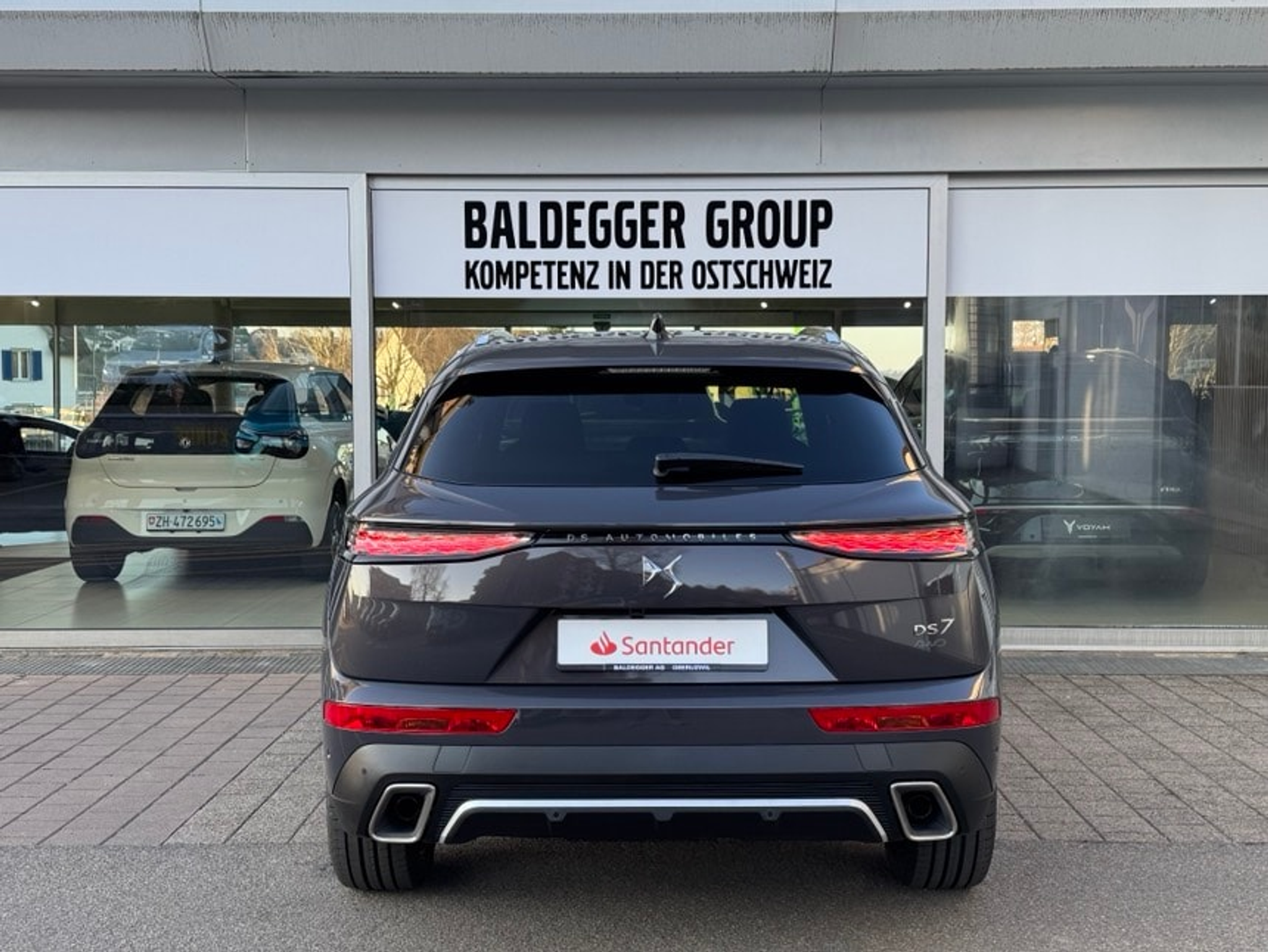 listing desktop thumbnail image 7