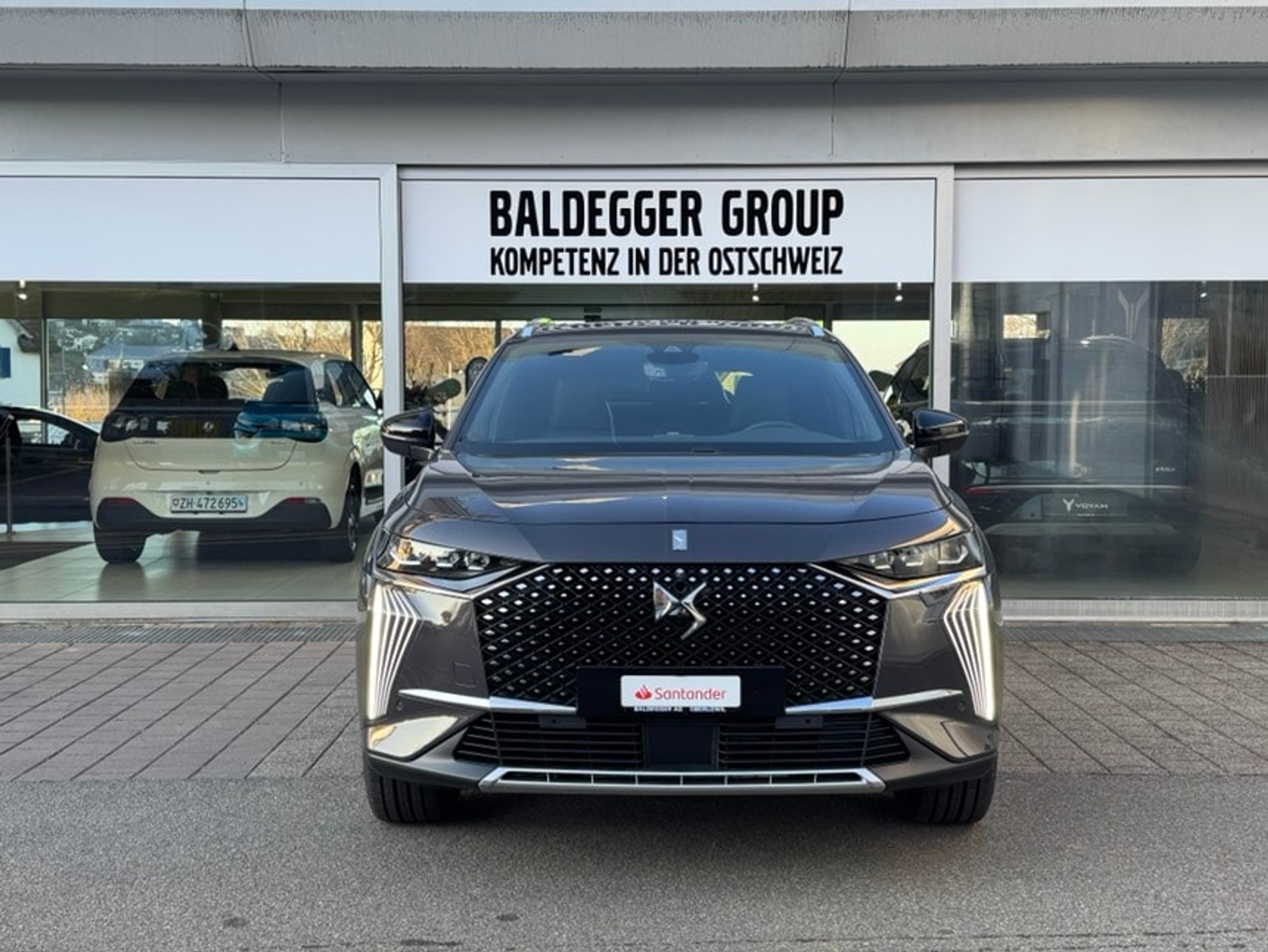 listing desktop thumbnail image 5