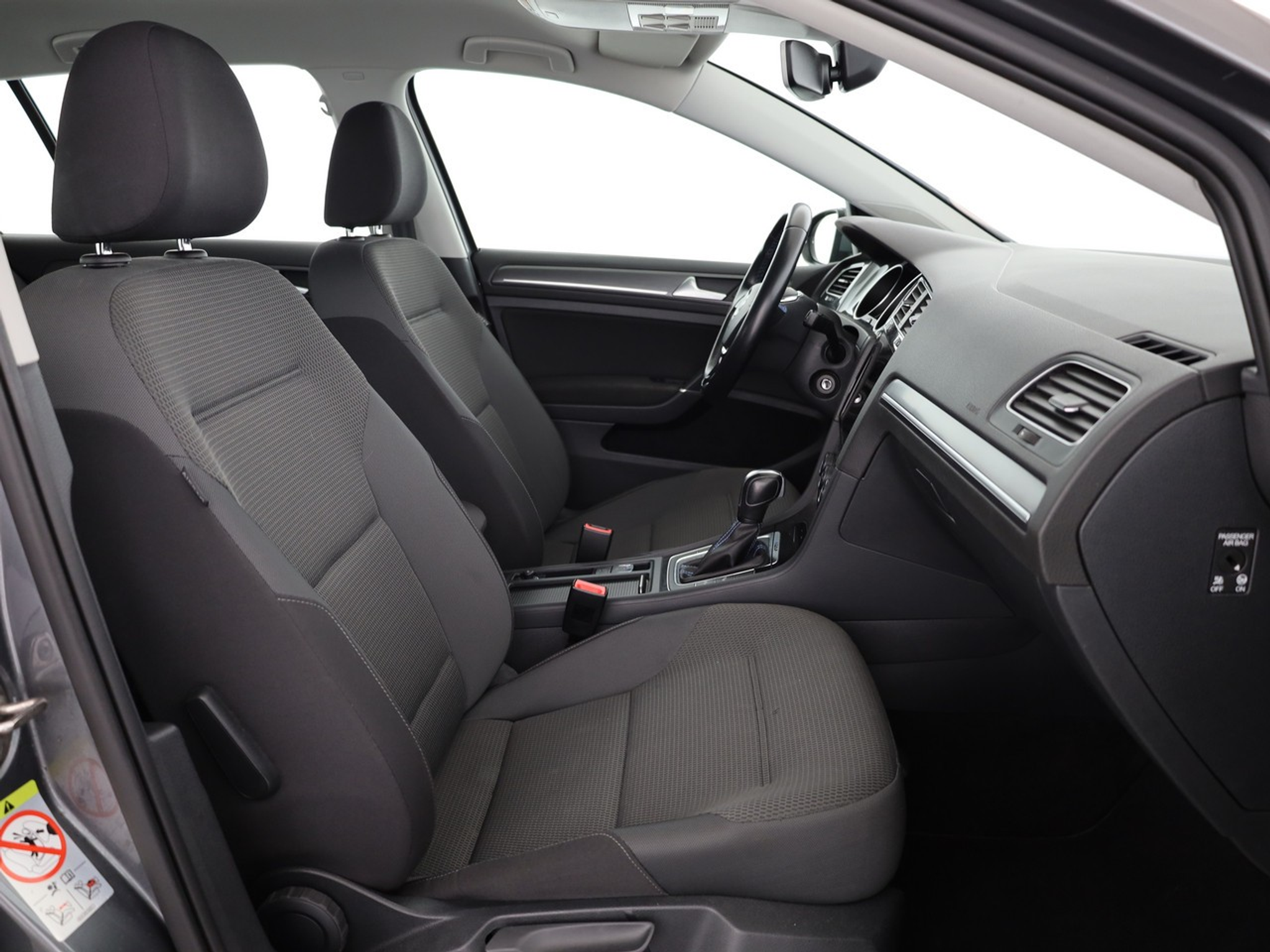 listing desktop thumbnail image 8