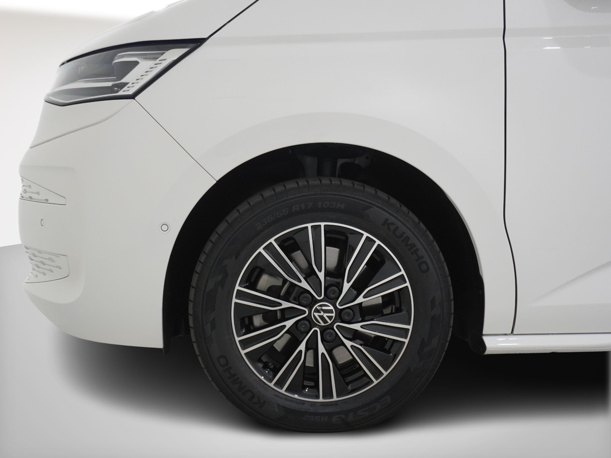 listing desktop thumbnail image 13