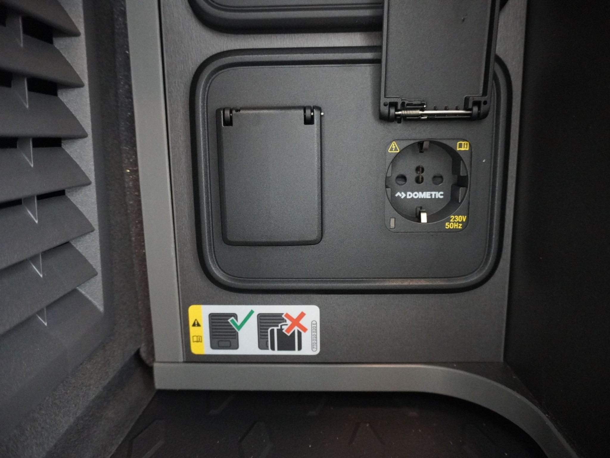 listing desktop thumbnail image 28