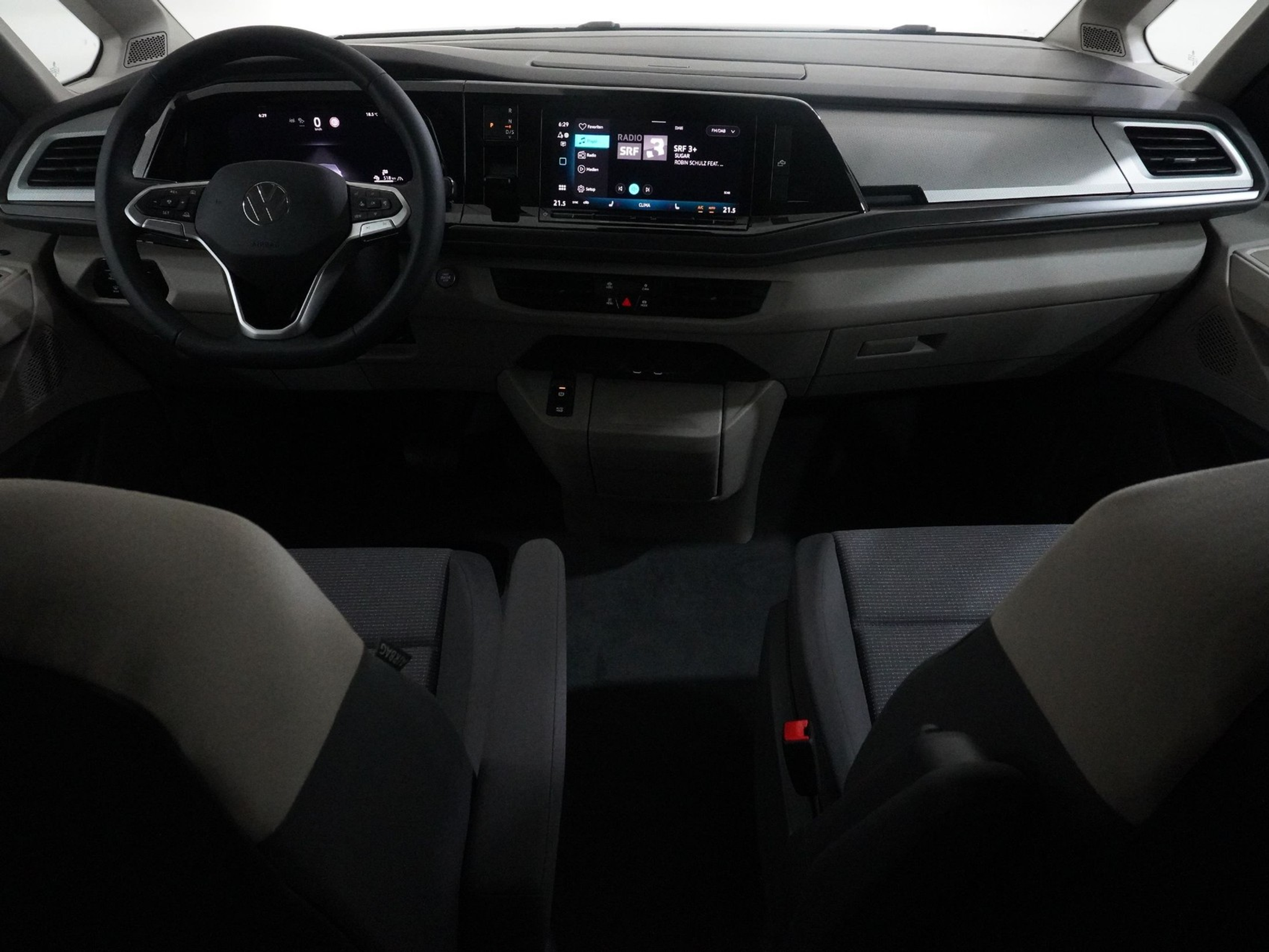 listing desktop thumbnail image 15