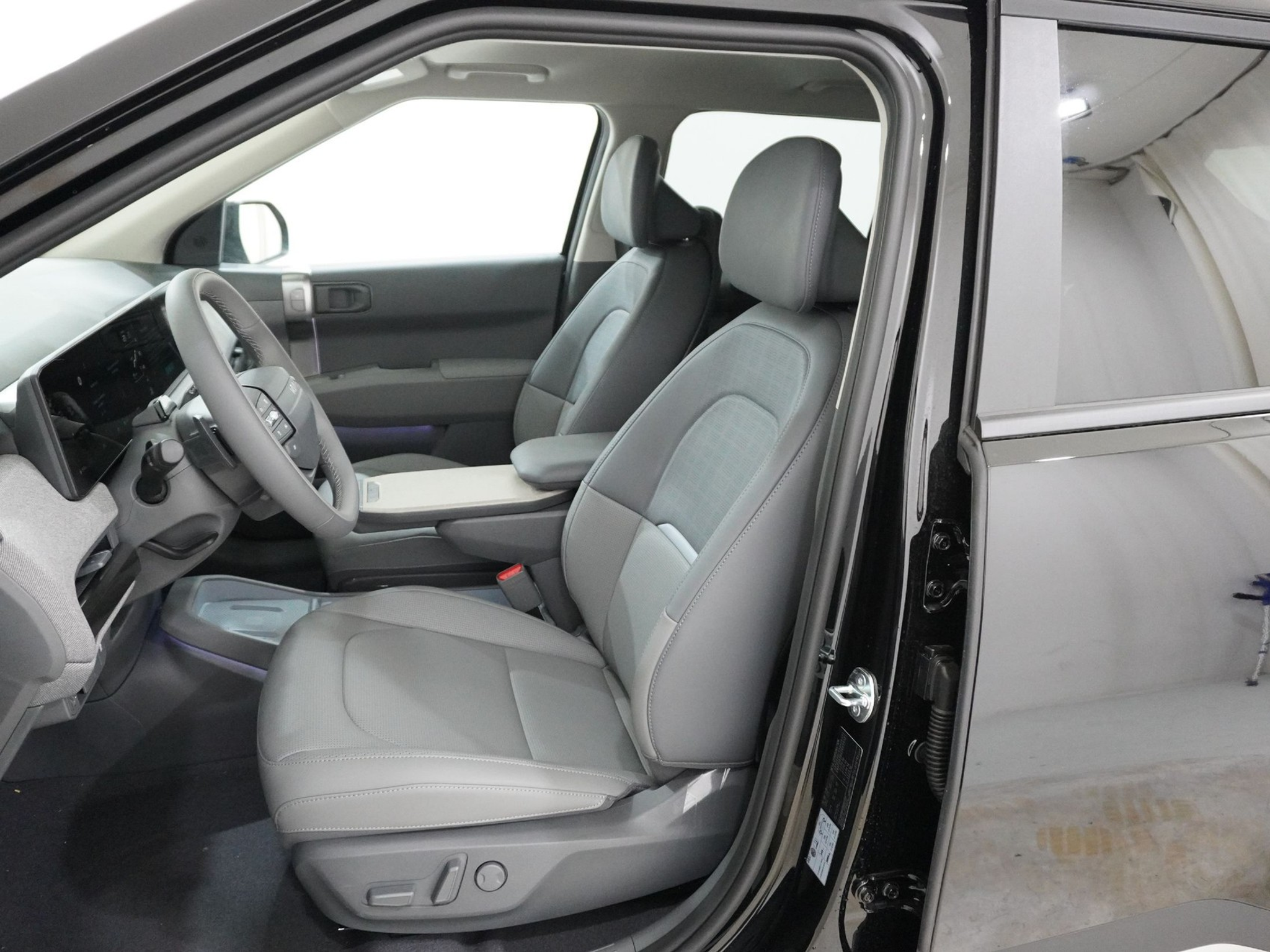 listing desktop thumbnail image 12