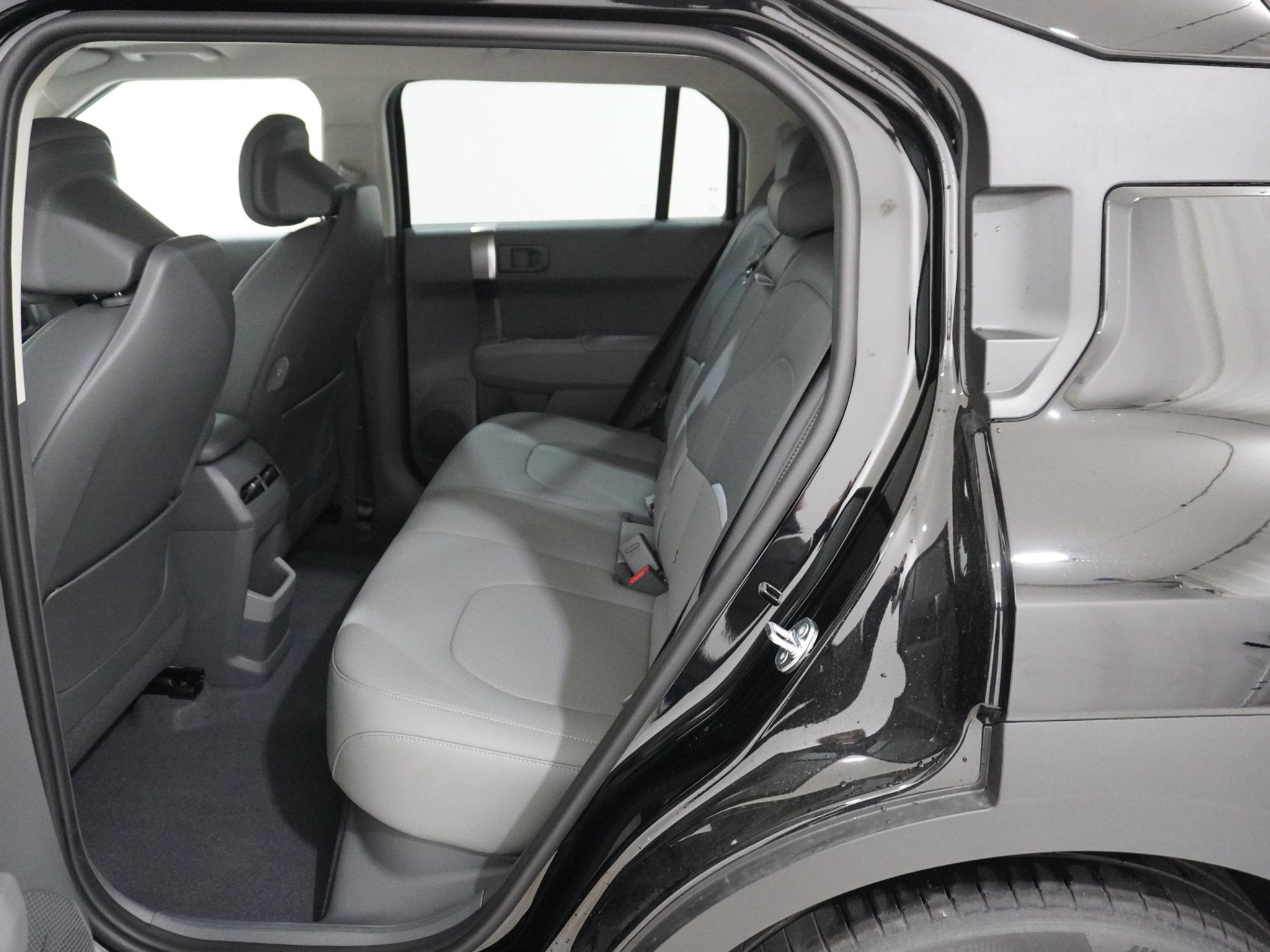 listing desktop thumbnail image 13