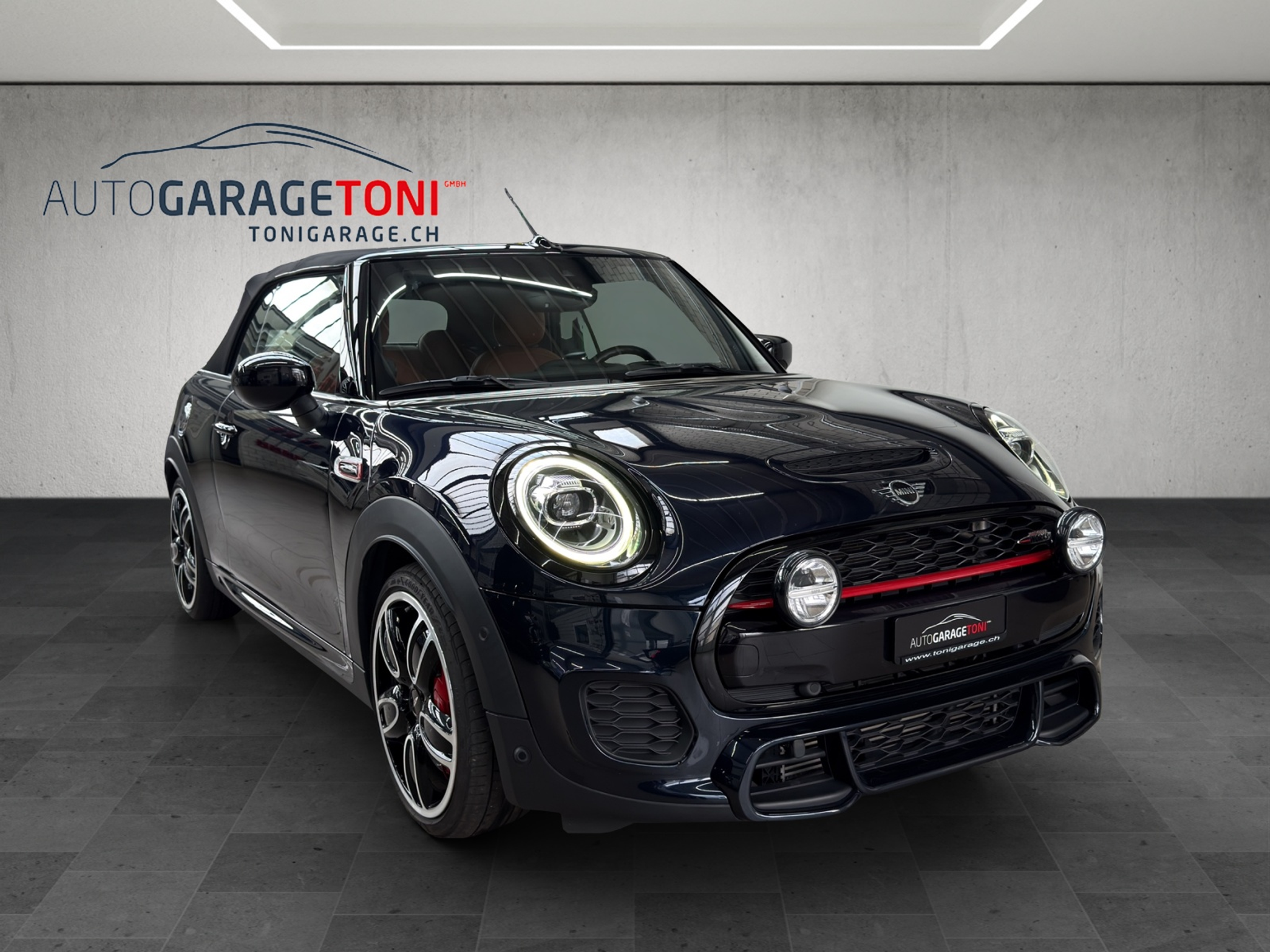 listing desktop thumbnail image 1