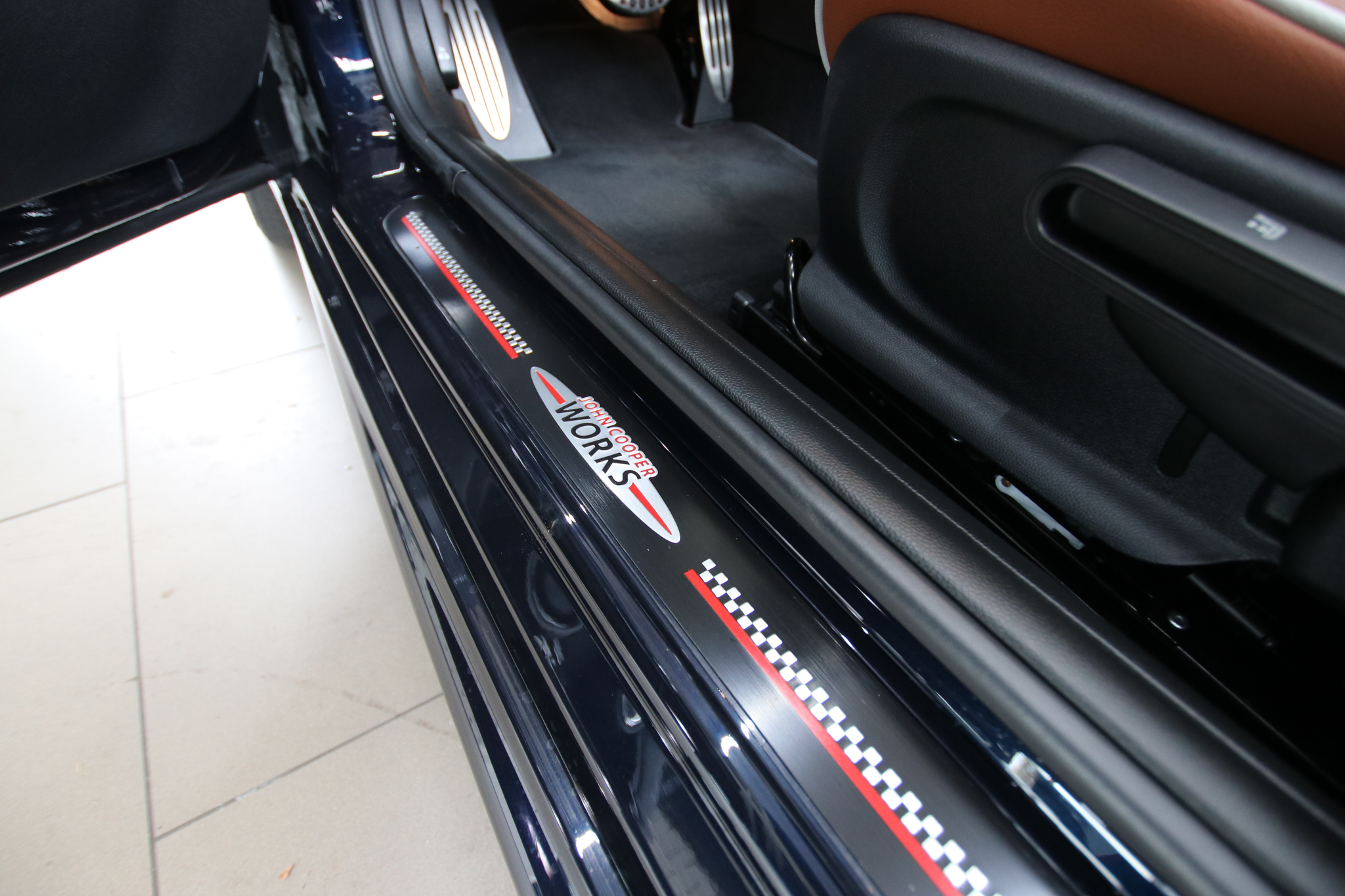 listing desktop thumbnail image 27