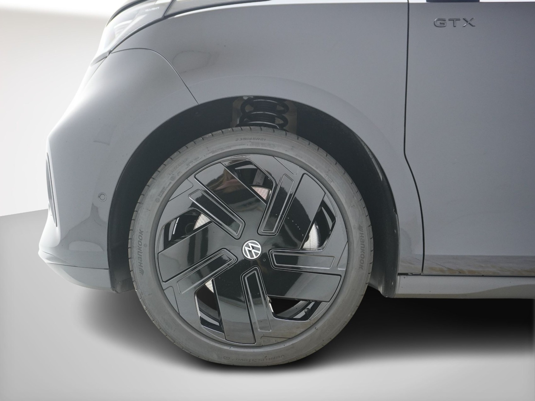 listing desktop thumbnail image 9