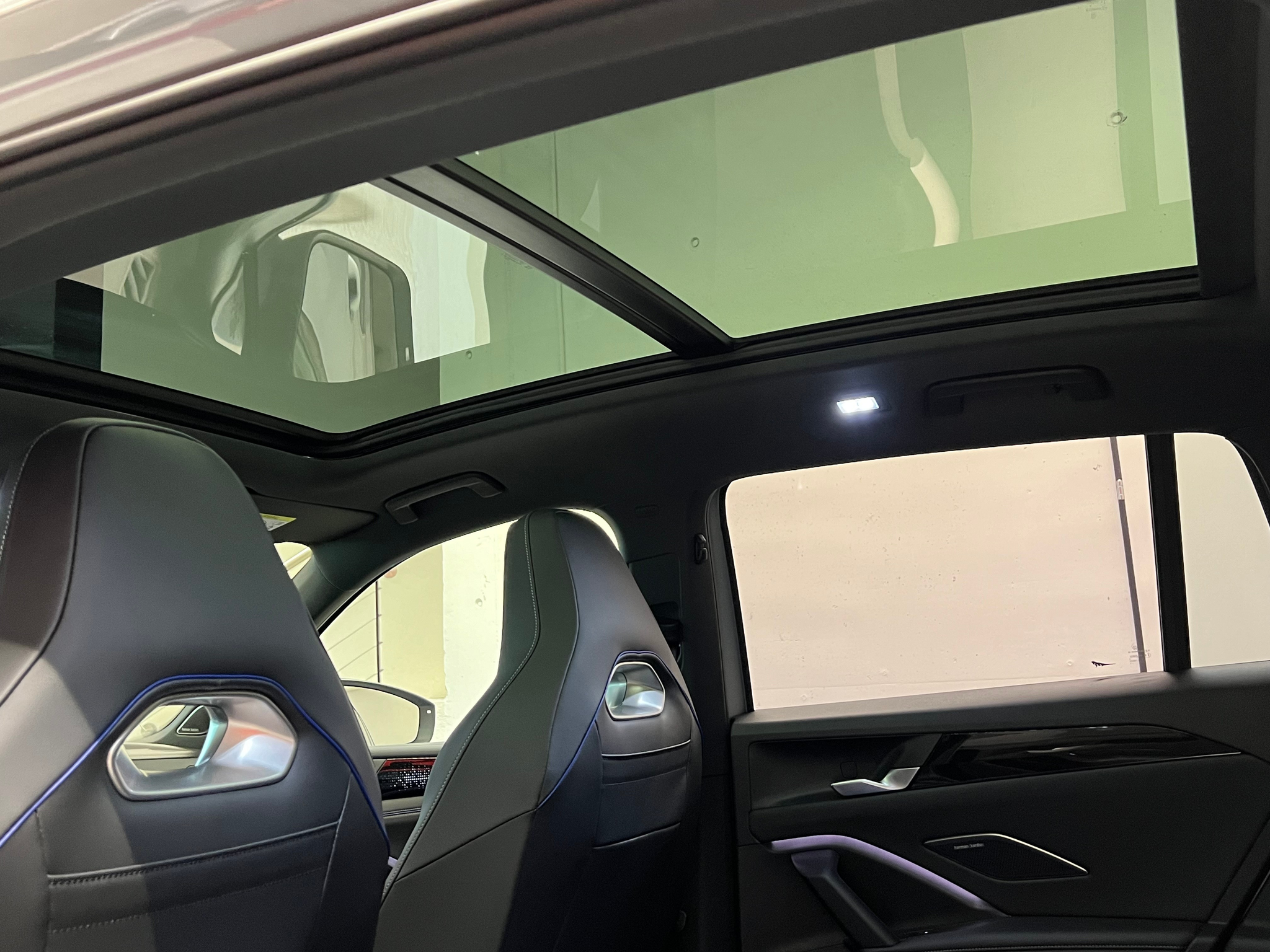 listing desktop thumbnail image 17