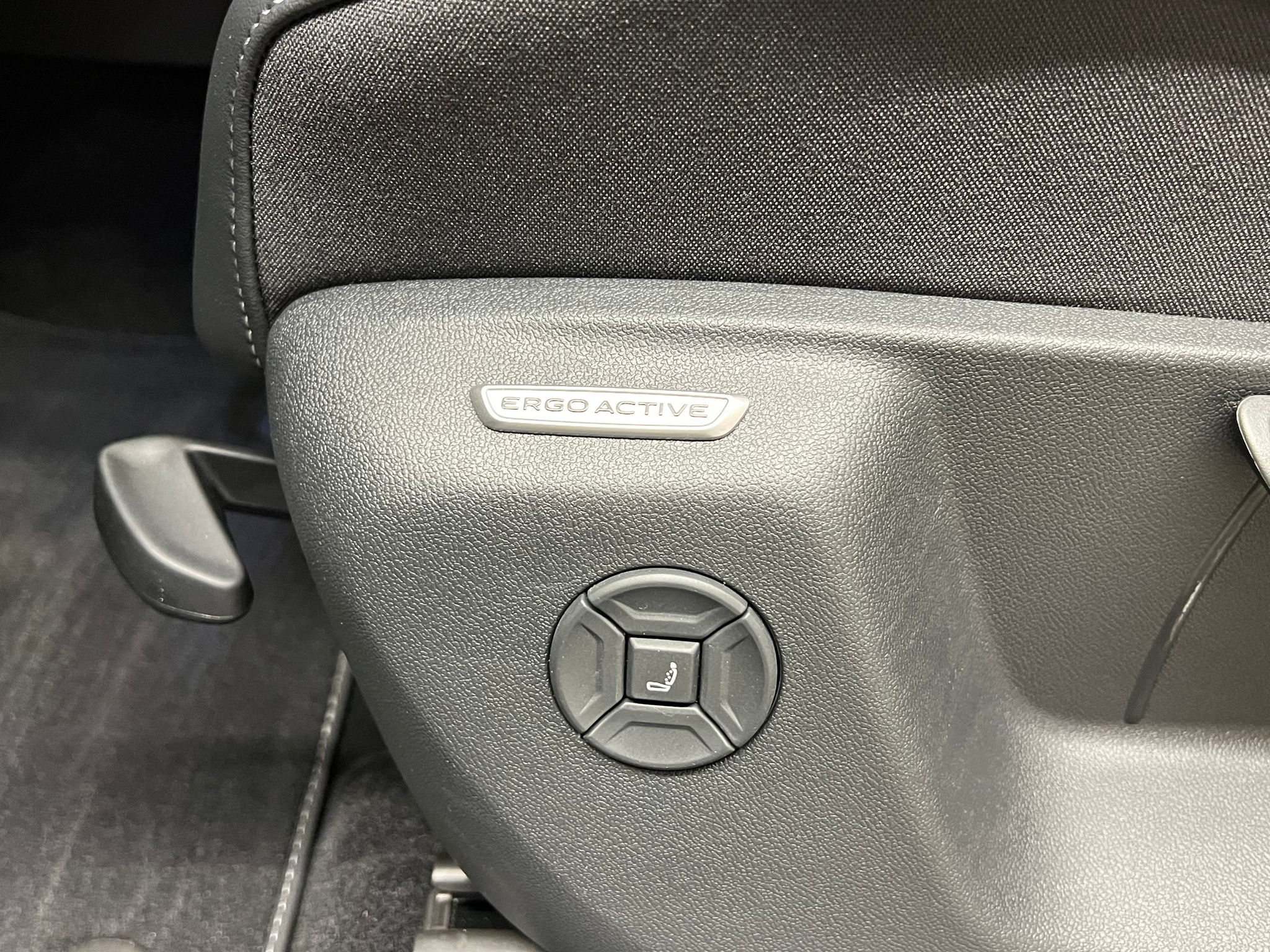 listing desktop thumbnail image 14