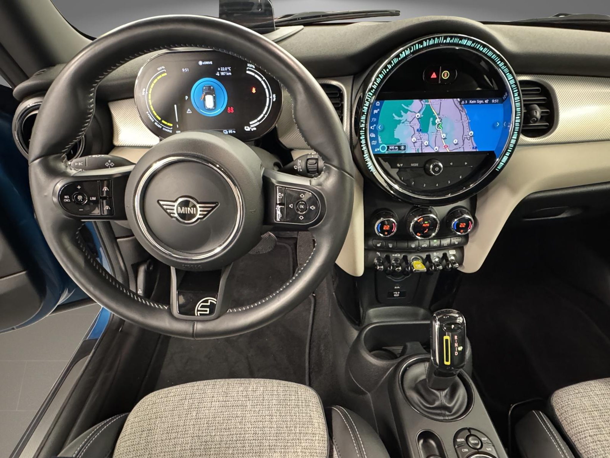 listing desktop thumbnail image 15