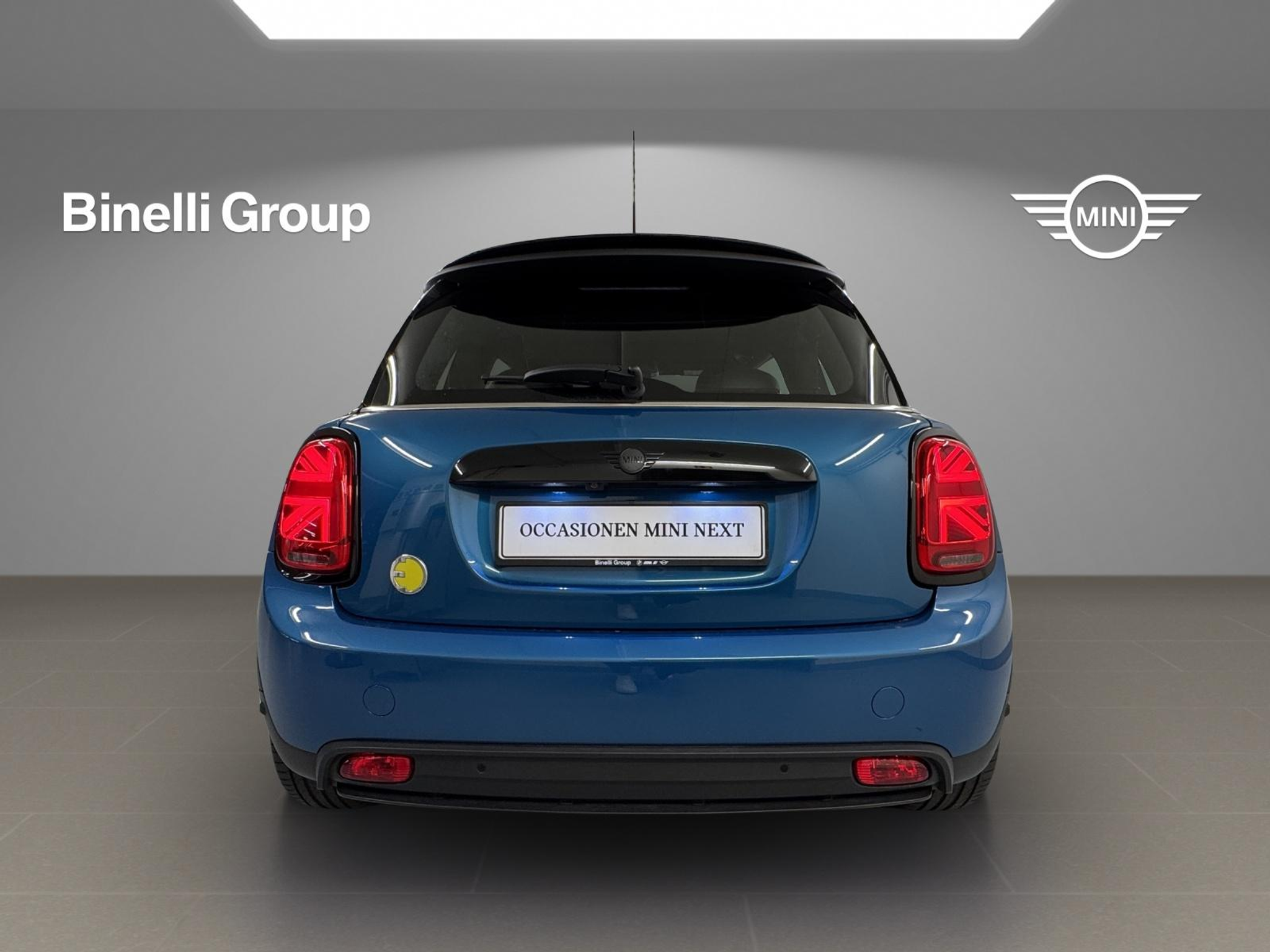 listing desktop thumbnail image 3