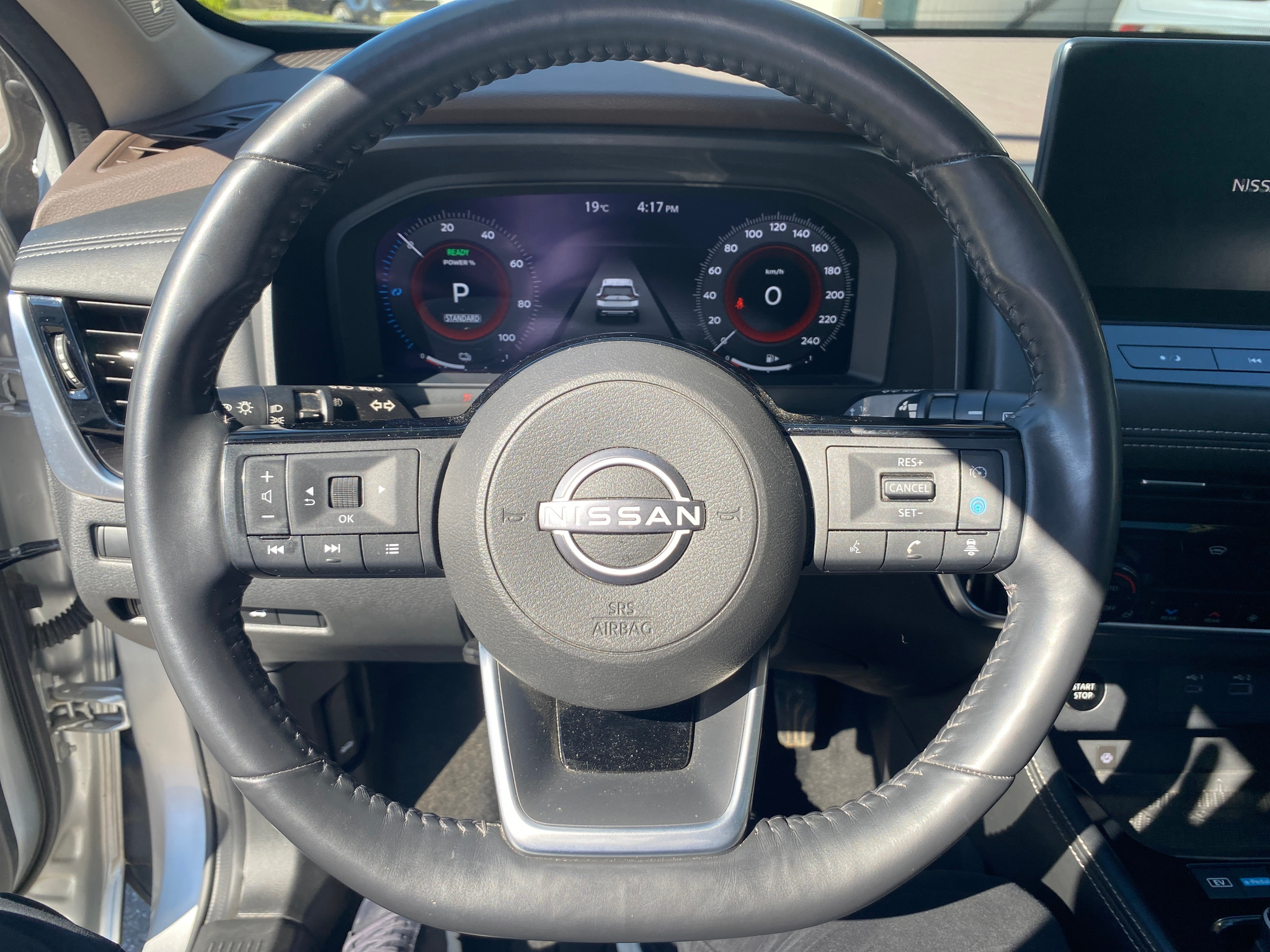 listing desktop thumbnail image 12