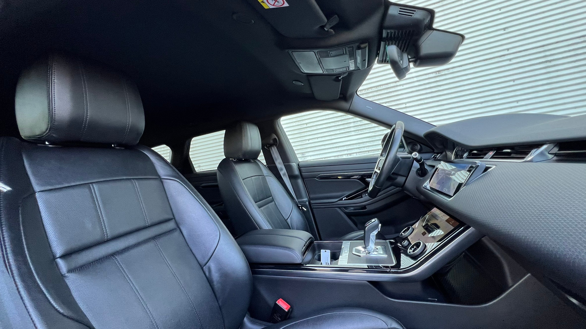 listing desktop thumbnail image 23