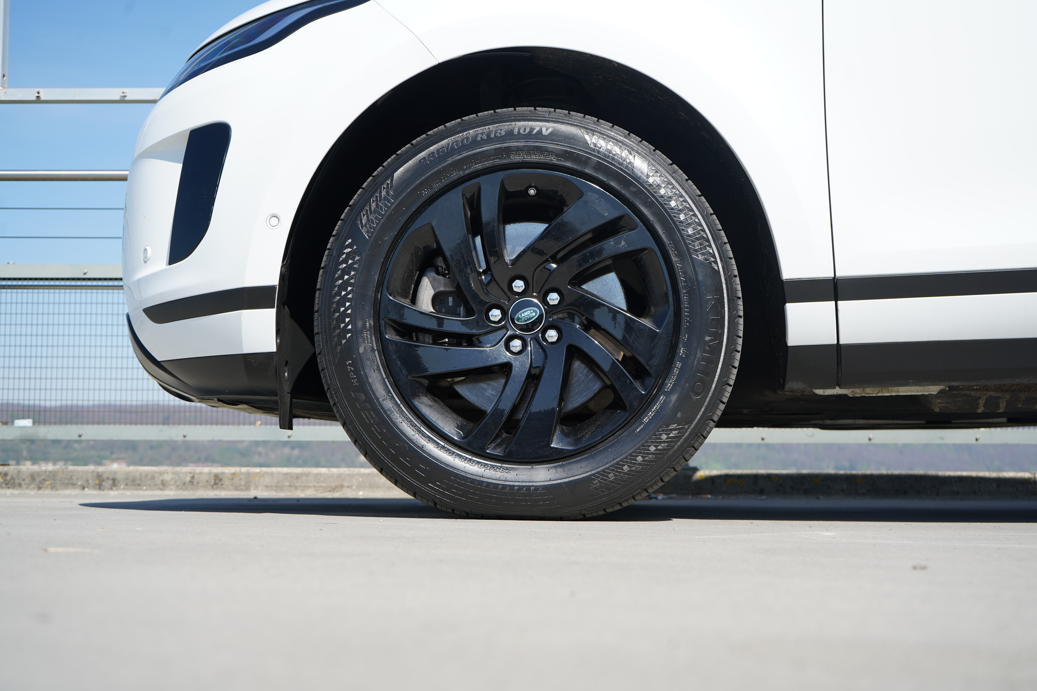 listing desktop thumbnail image 15