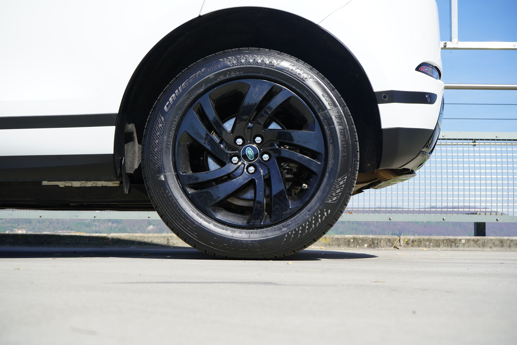 listing desktop thumbnail image 16