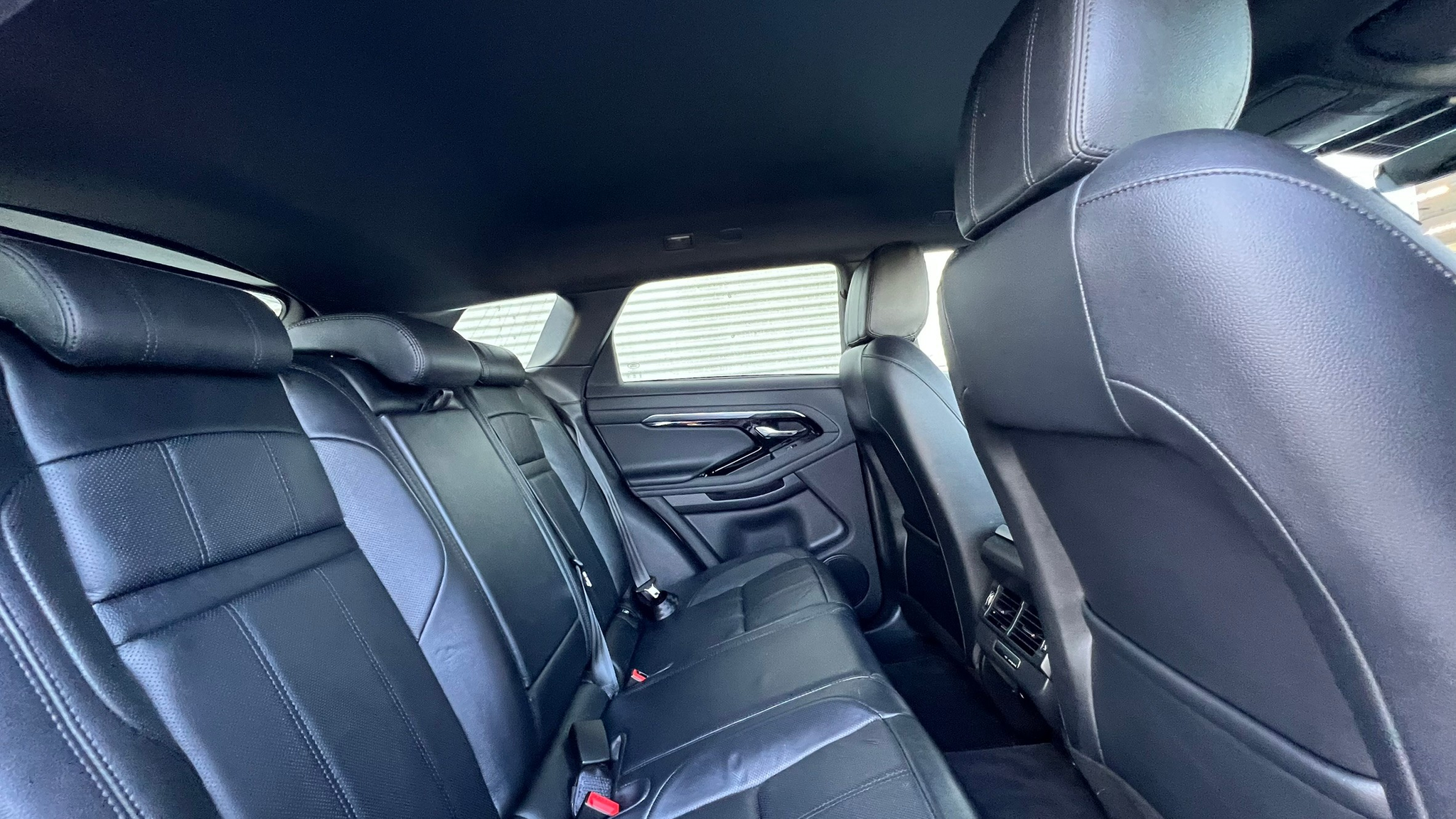 listing desktop thumbnail image 26