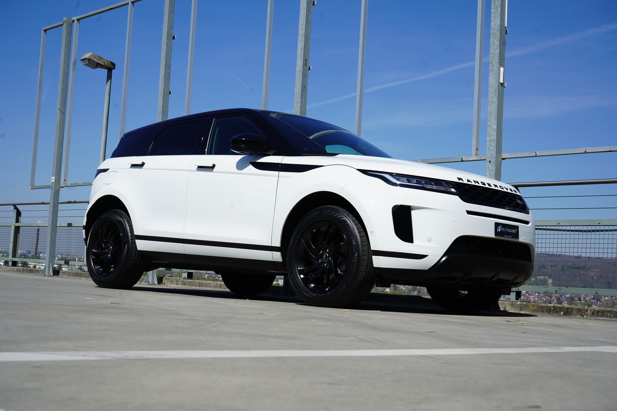 listing desktop thumbnail image 6