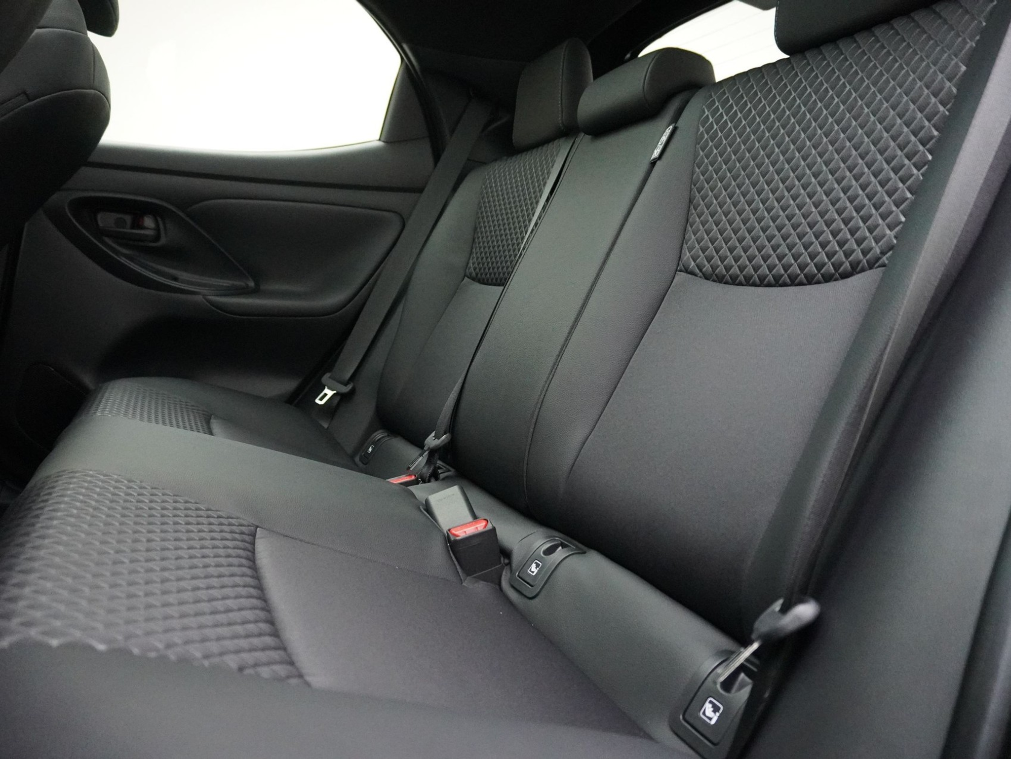 listing desktop thumbnail image 8