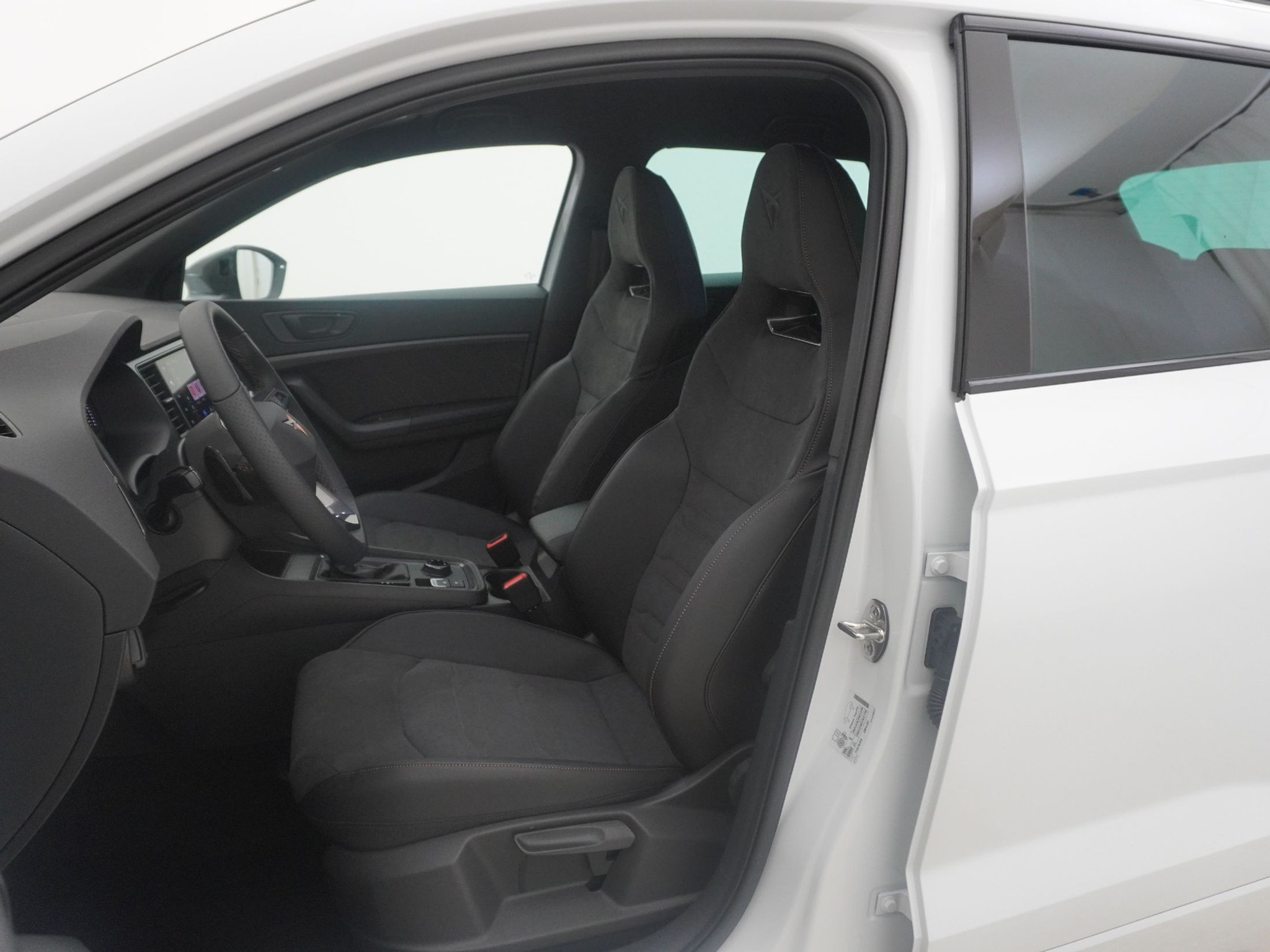 listing desktop thumbnail image 12