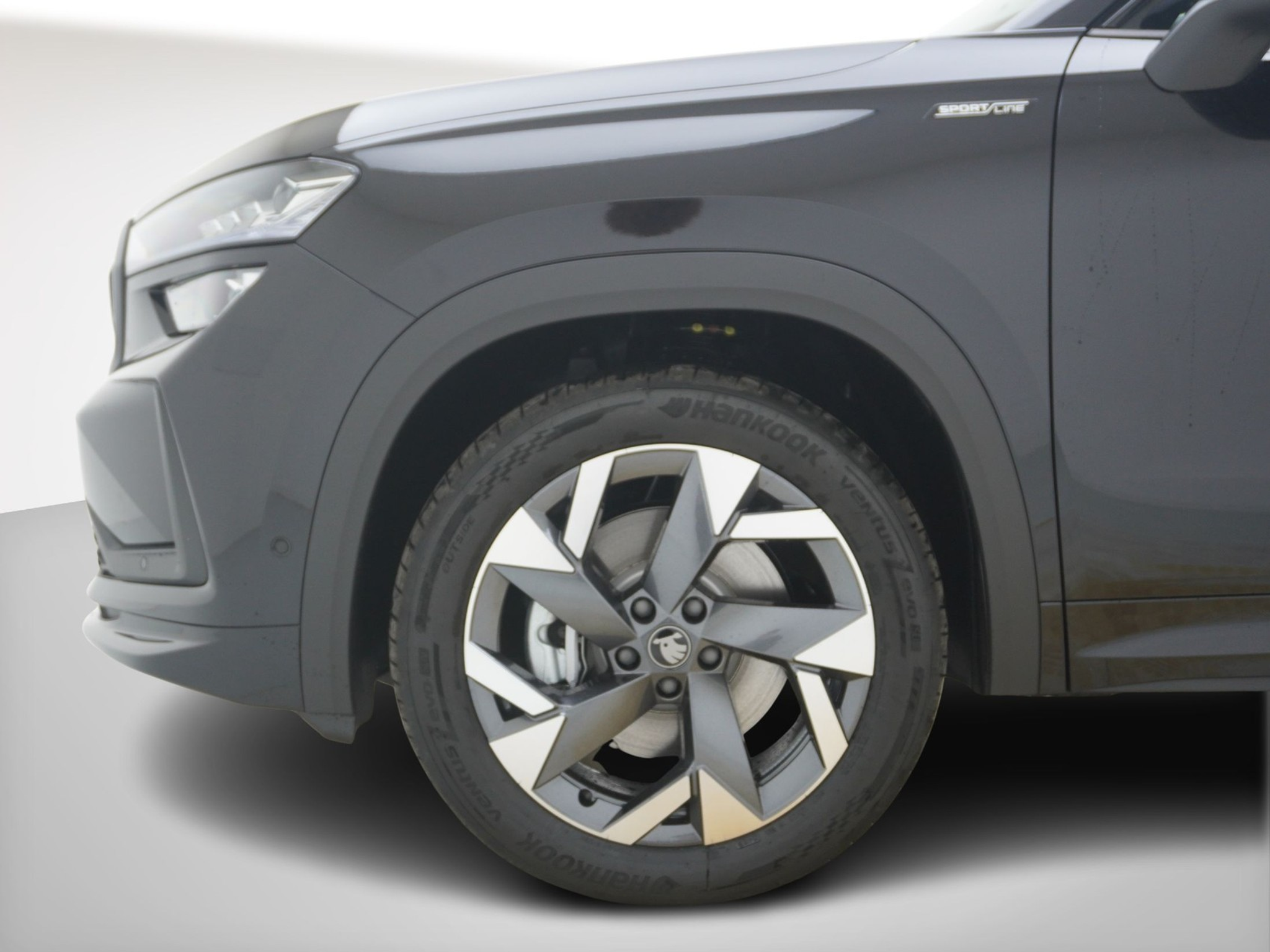 listing desktop thumbnail image 9