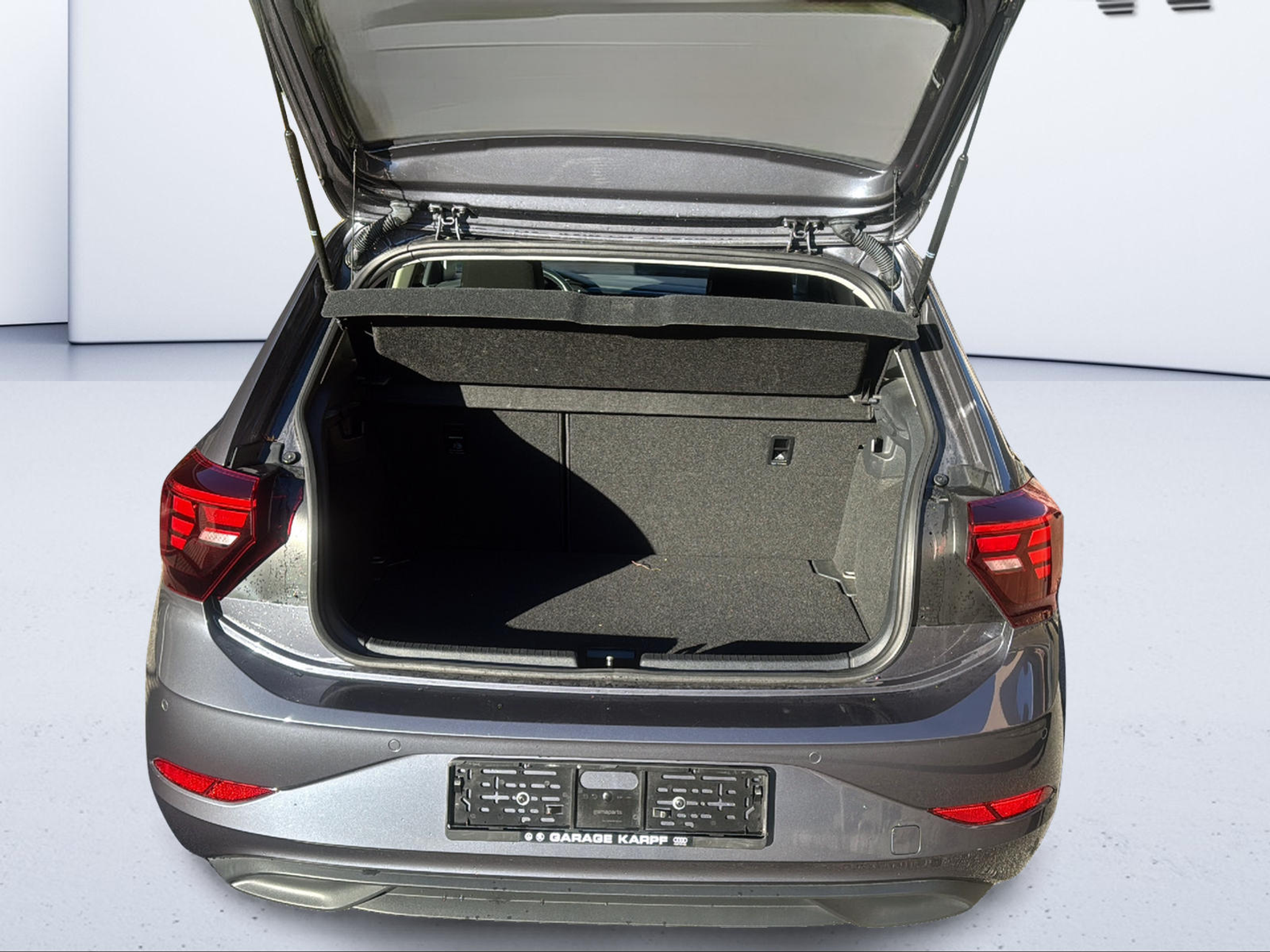 listing desktop thumbnail image 8