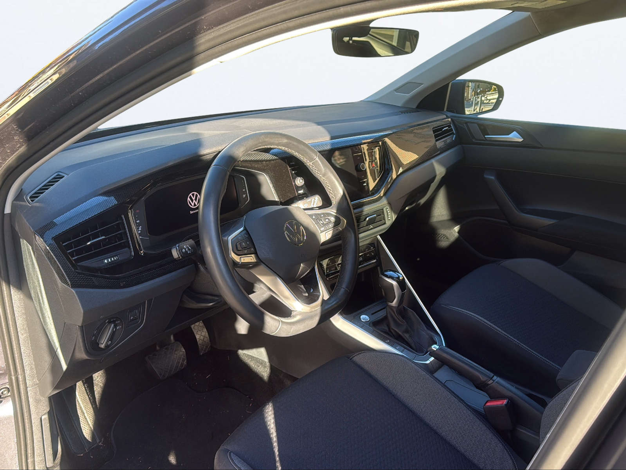 listing desktop thumbnail image 10