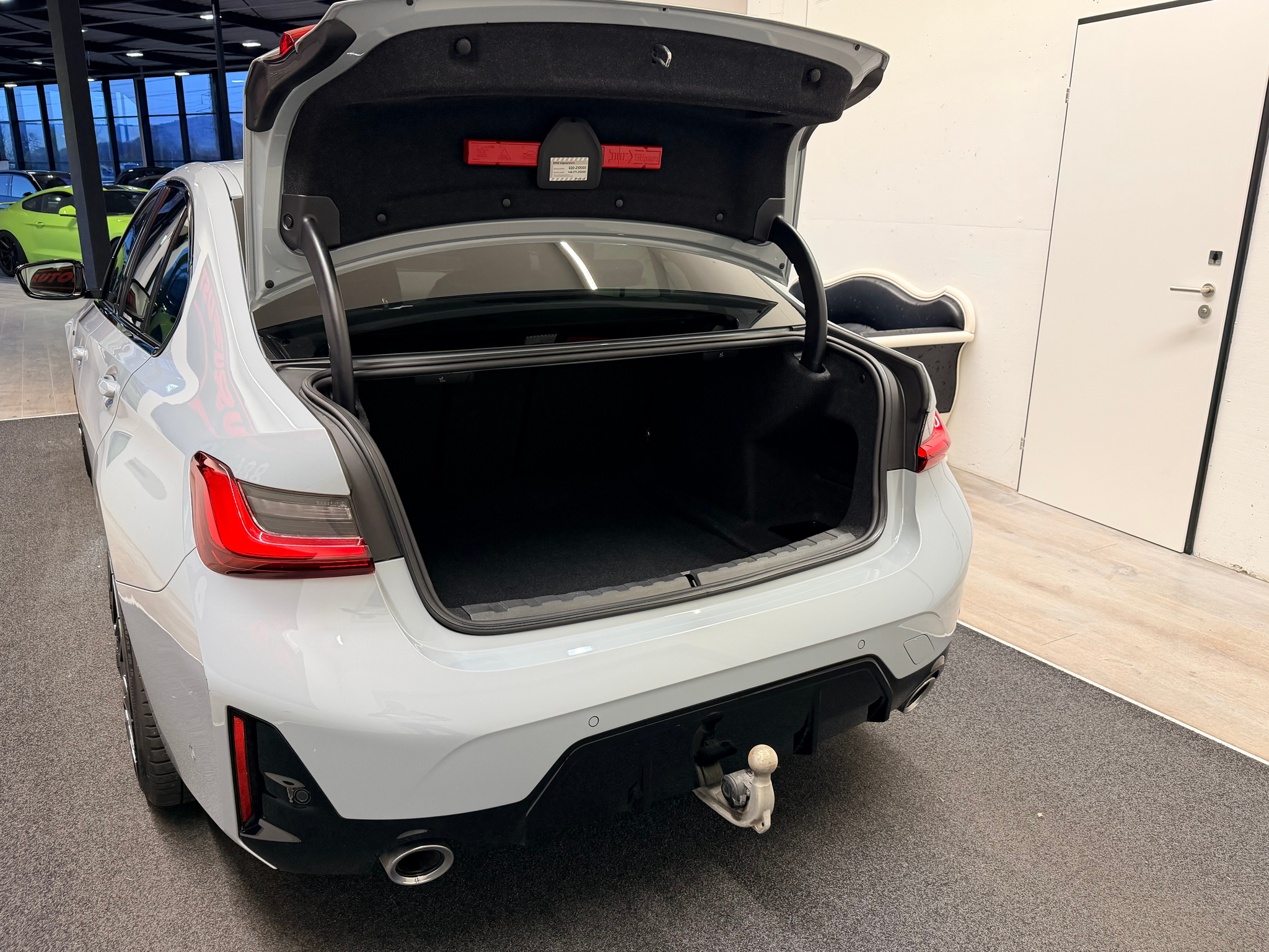 listing desktop thumbnail image 8