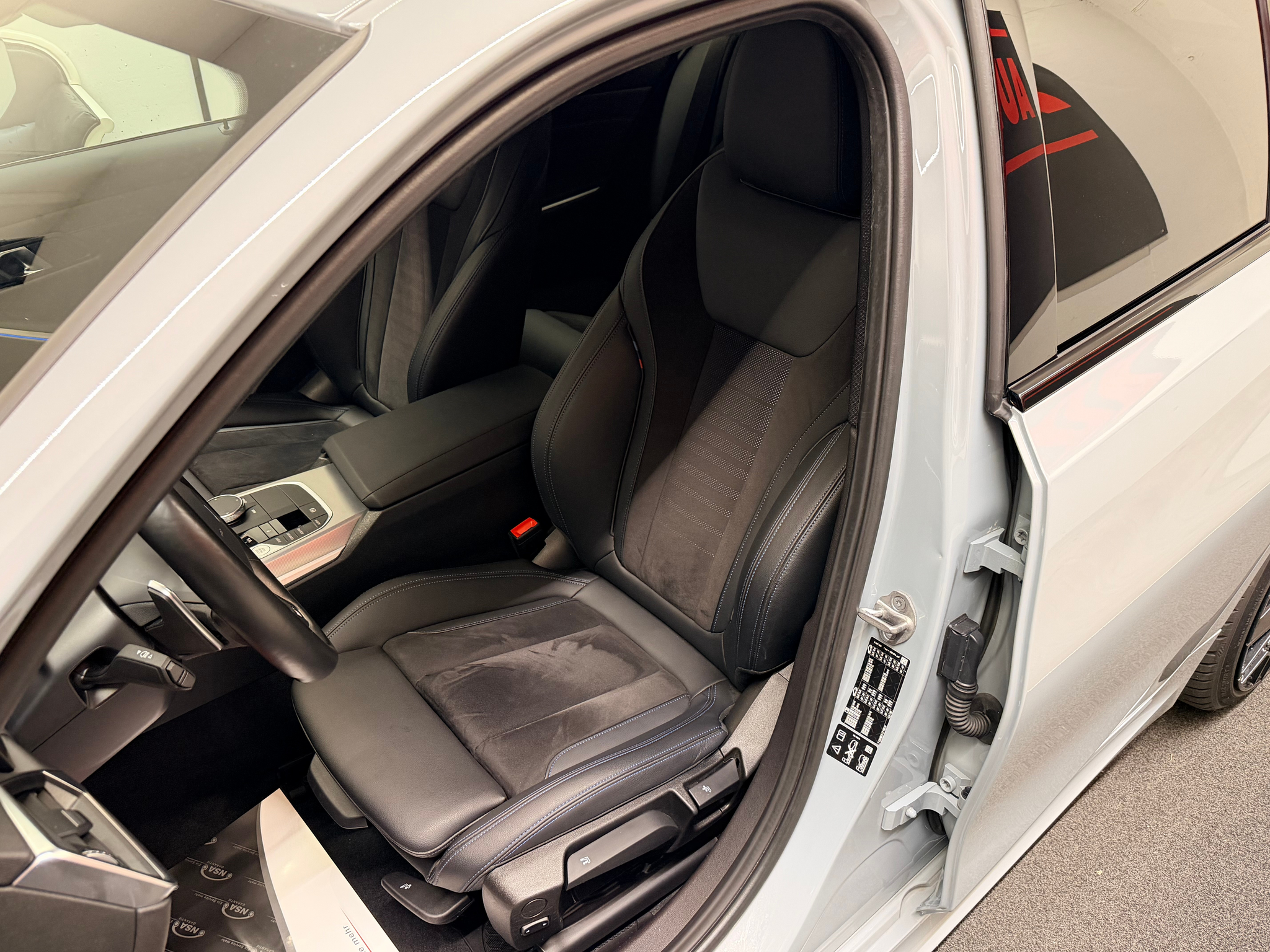 listing desktop thumbnail image 12