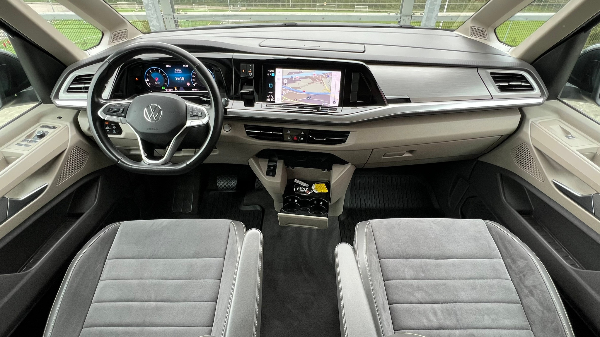 listing desktop thumbnail image 19