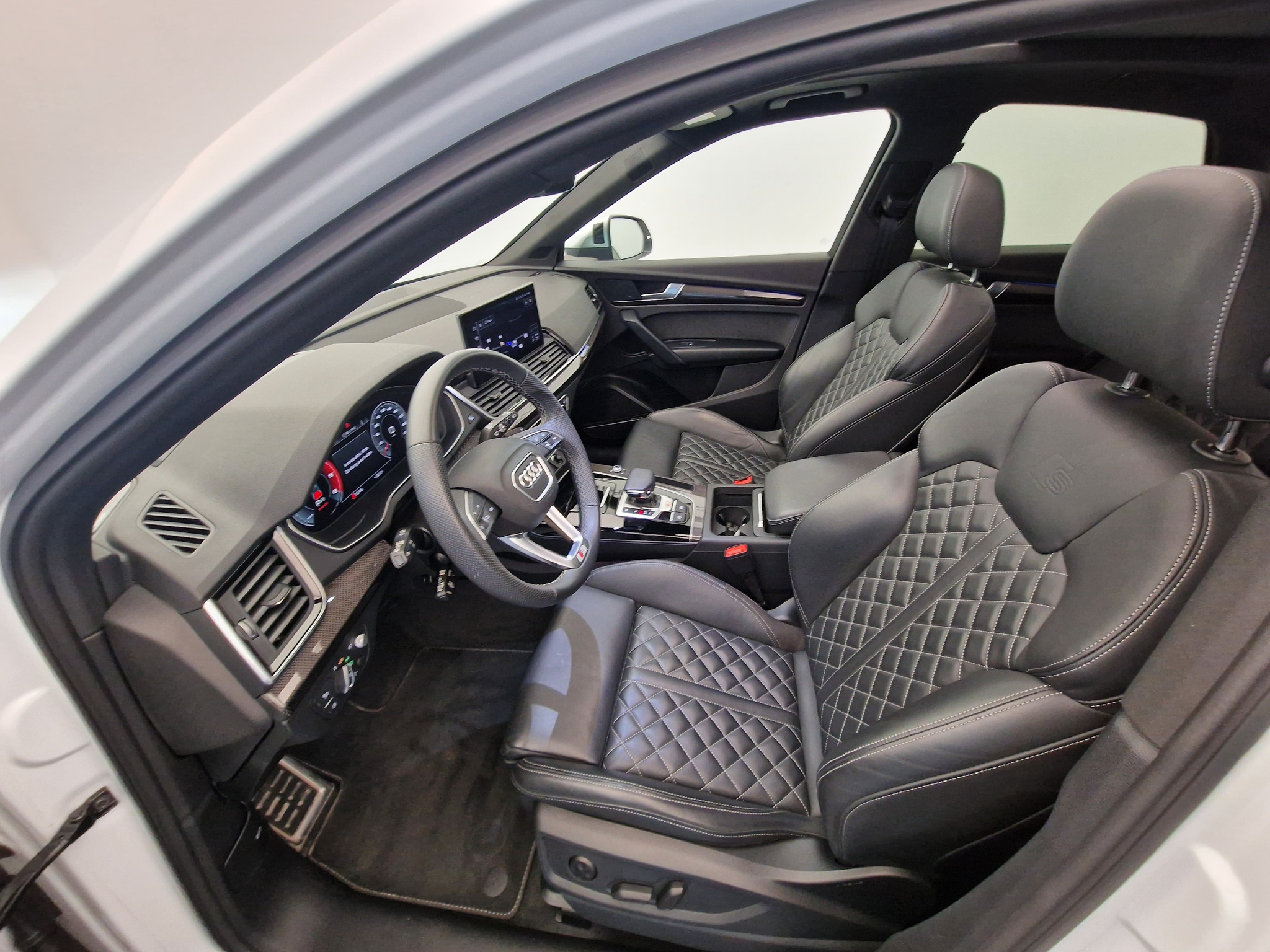 listing desktop thumbnail image 10