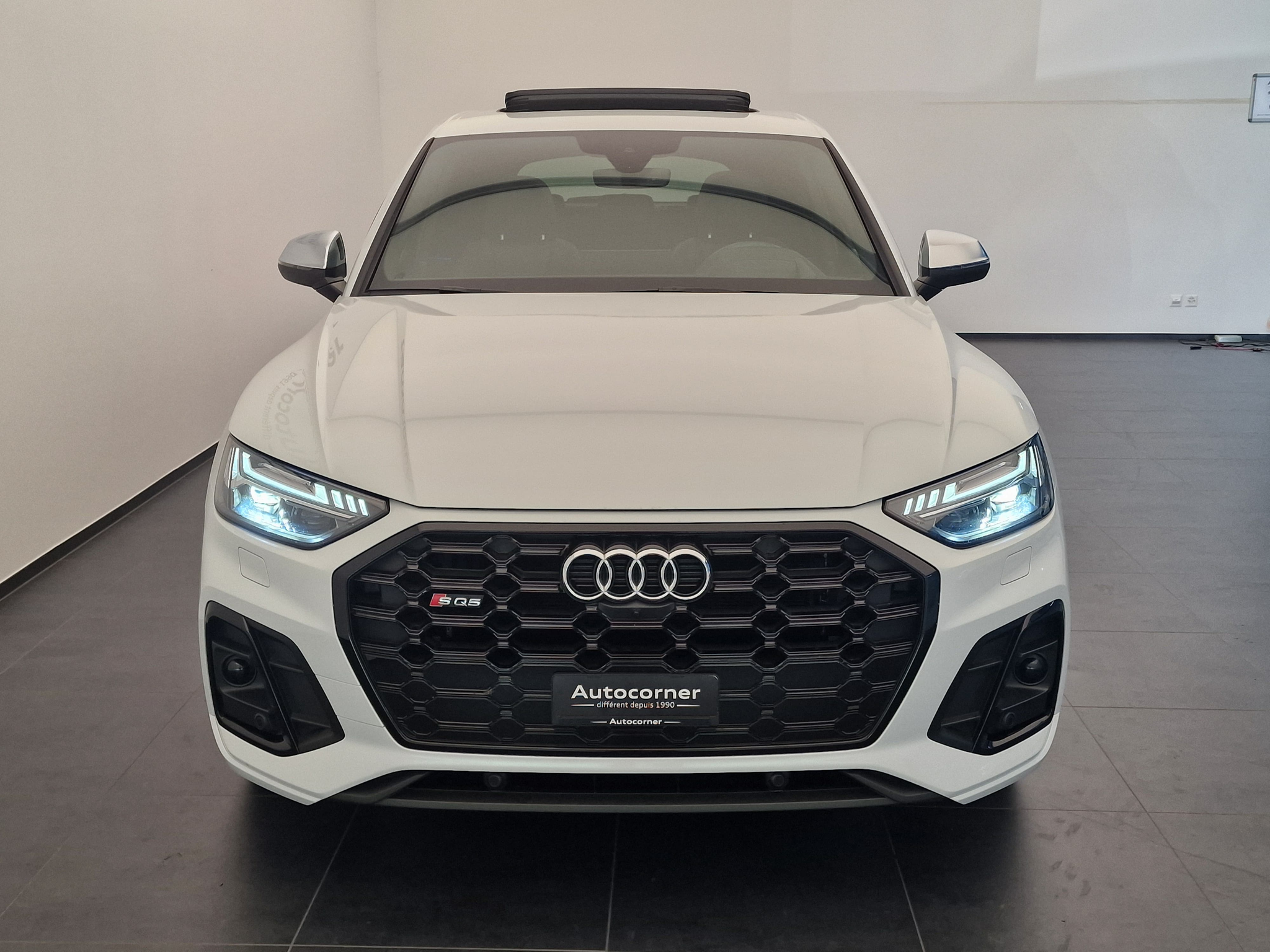 listing desktop thumbnail image 3