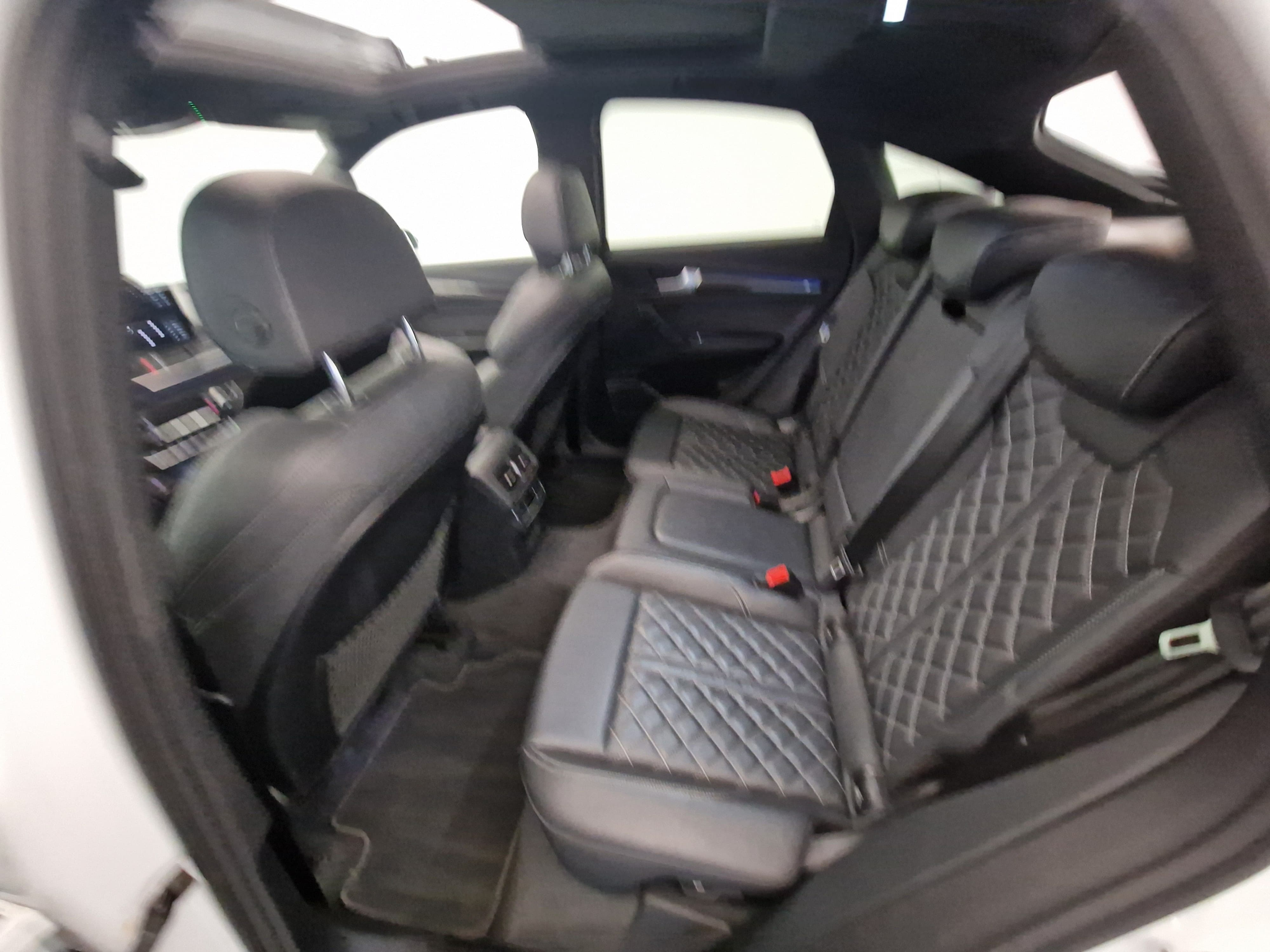 listing desktop thumbnail image 13