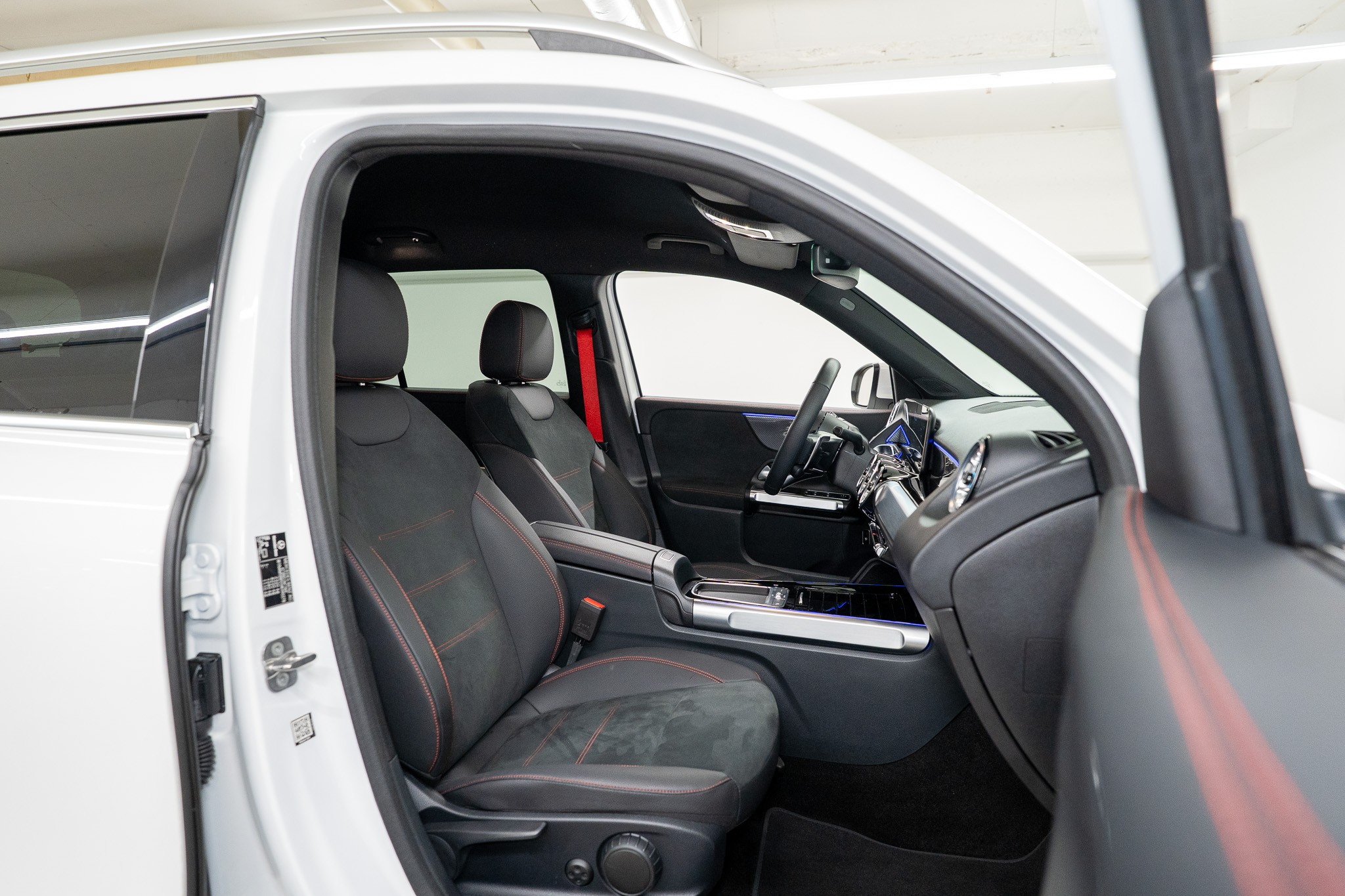 listing desktop thumbnail image 14