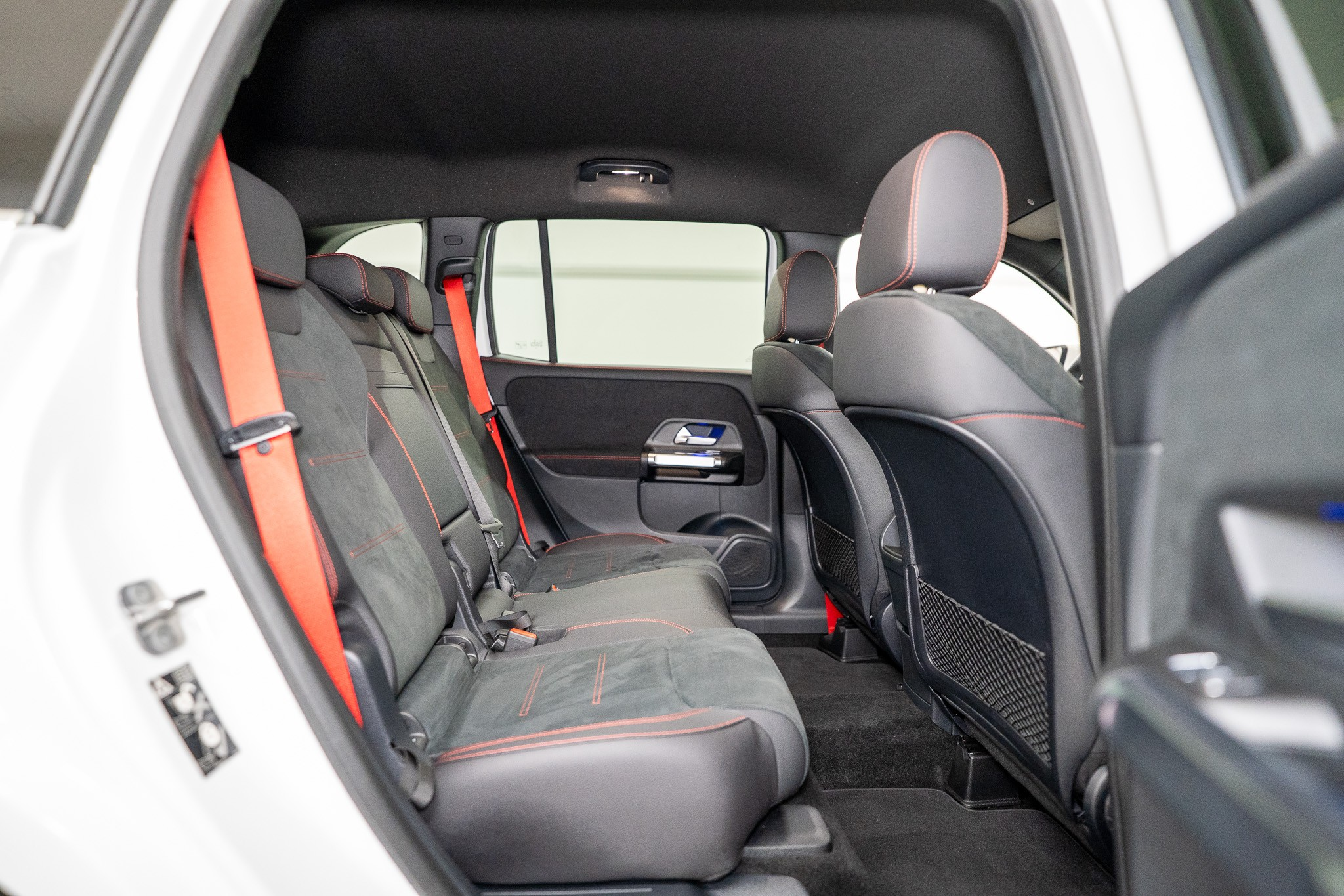 listing desktop thumbnail image 13