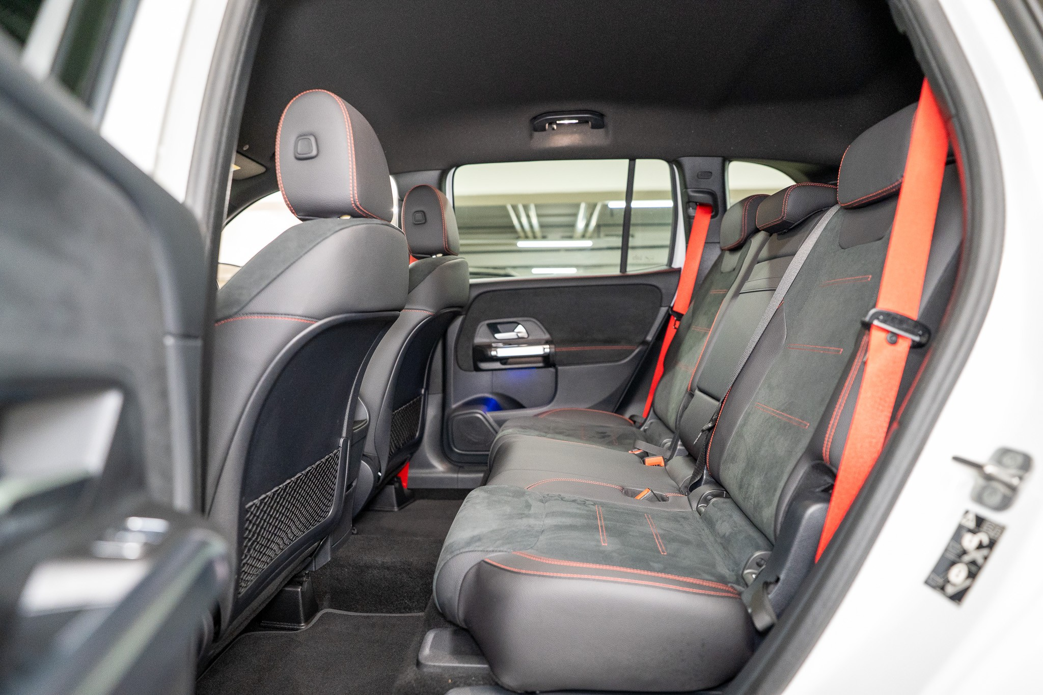 listing desktop thumbnail image 12