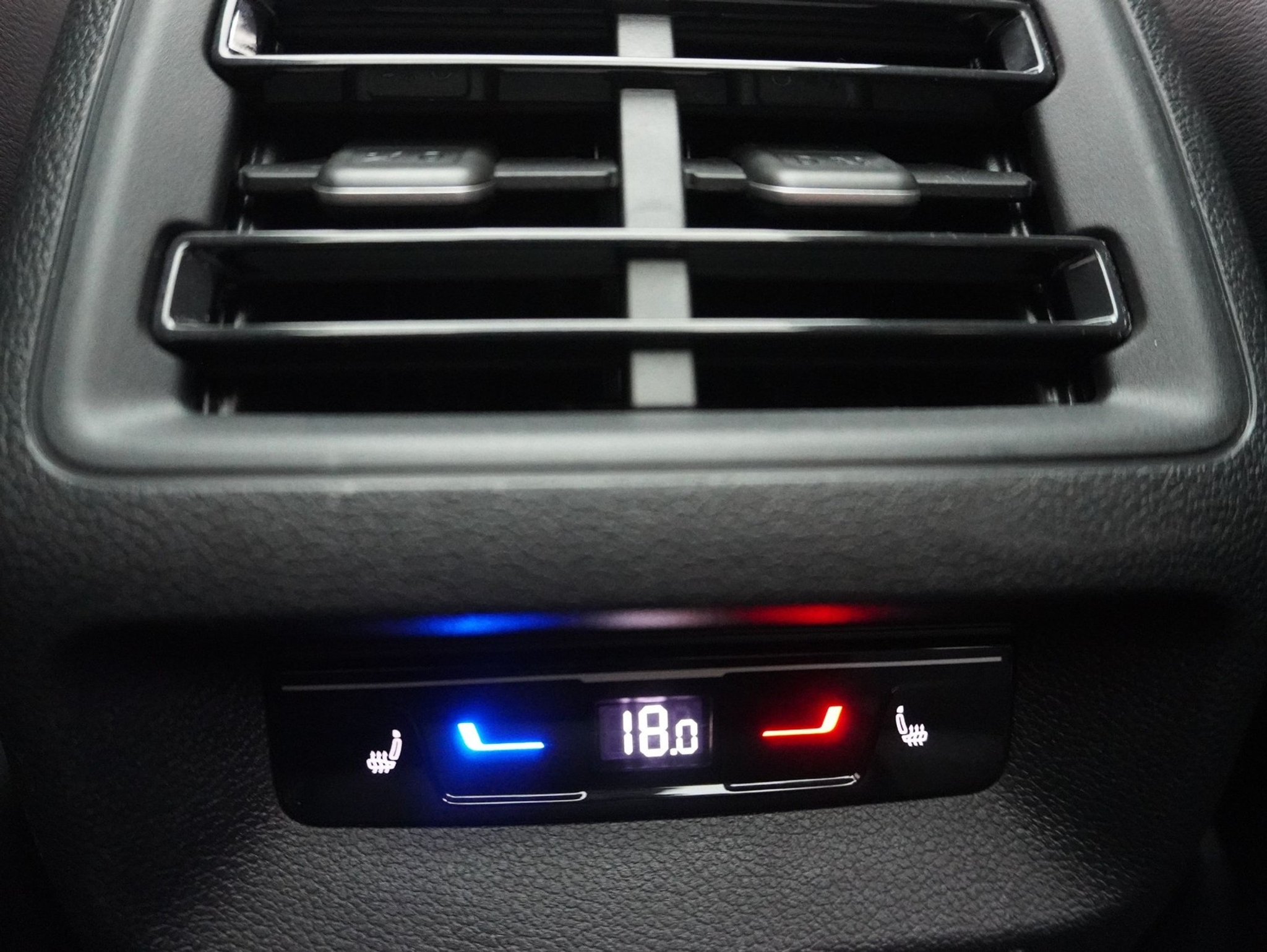 listing desktop thumbnail image 12