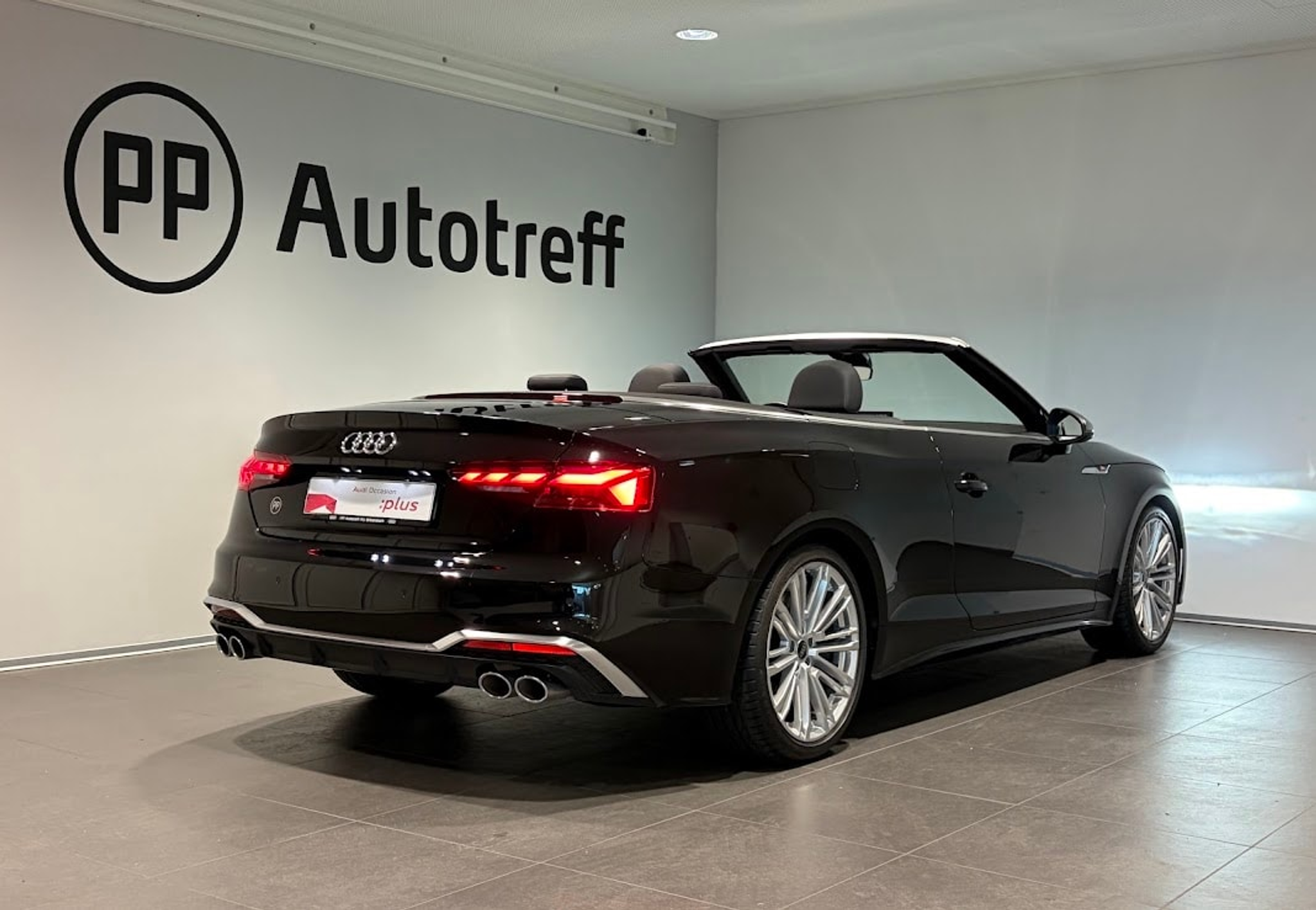 listing desktop thumbnail image 14