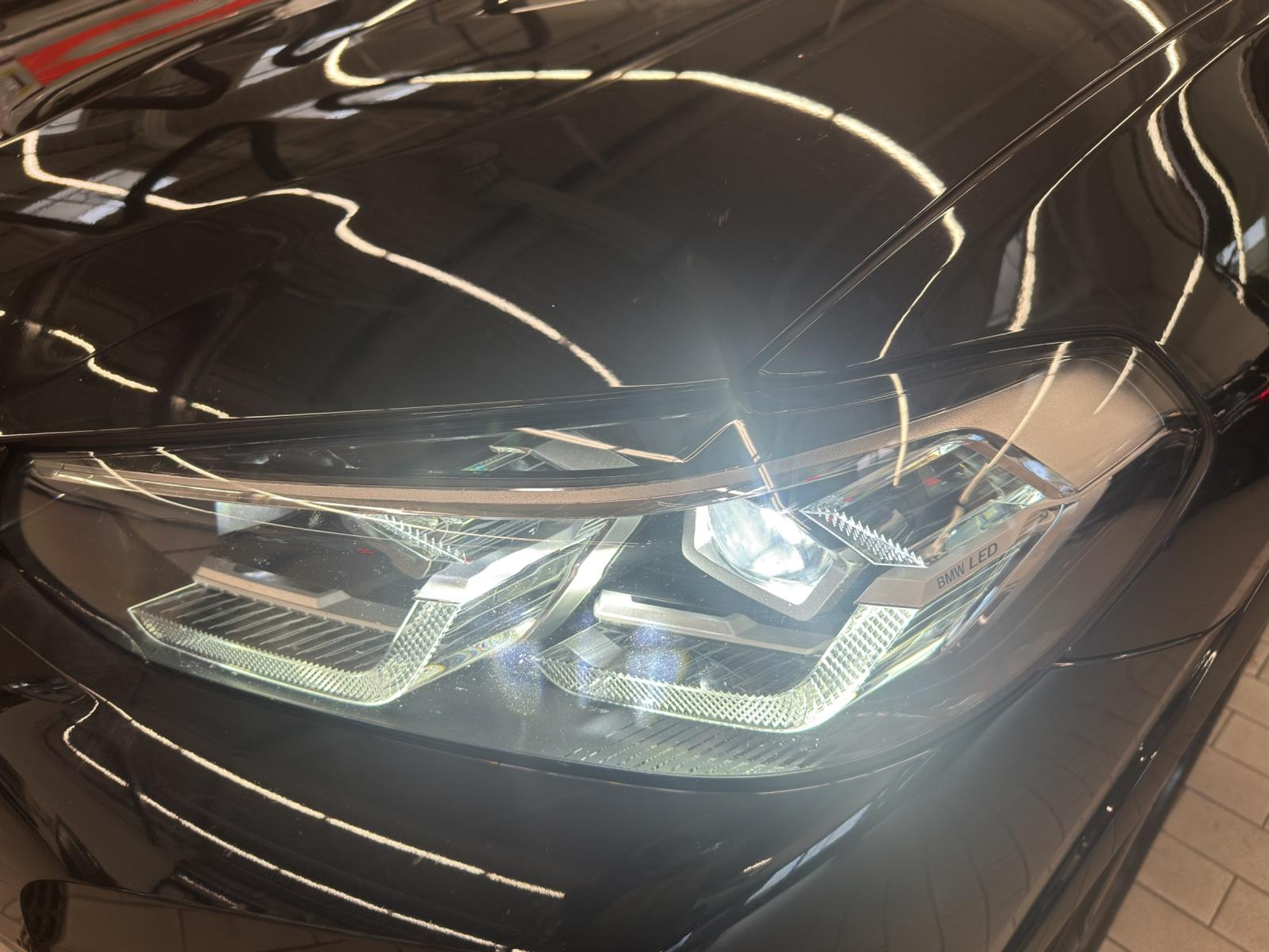 listing desktop thumbnail image 19