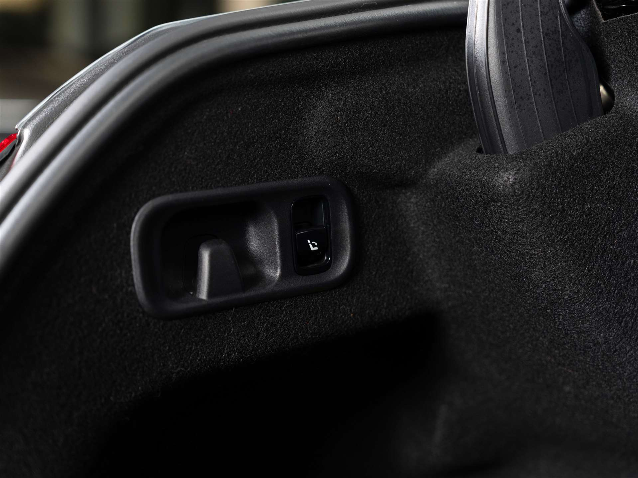 listing desktop thumbnail image 50