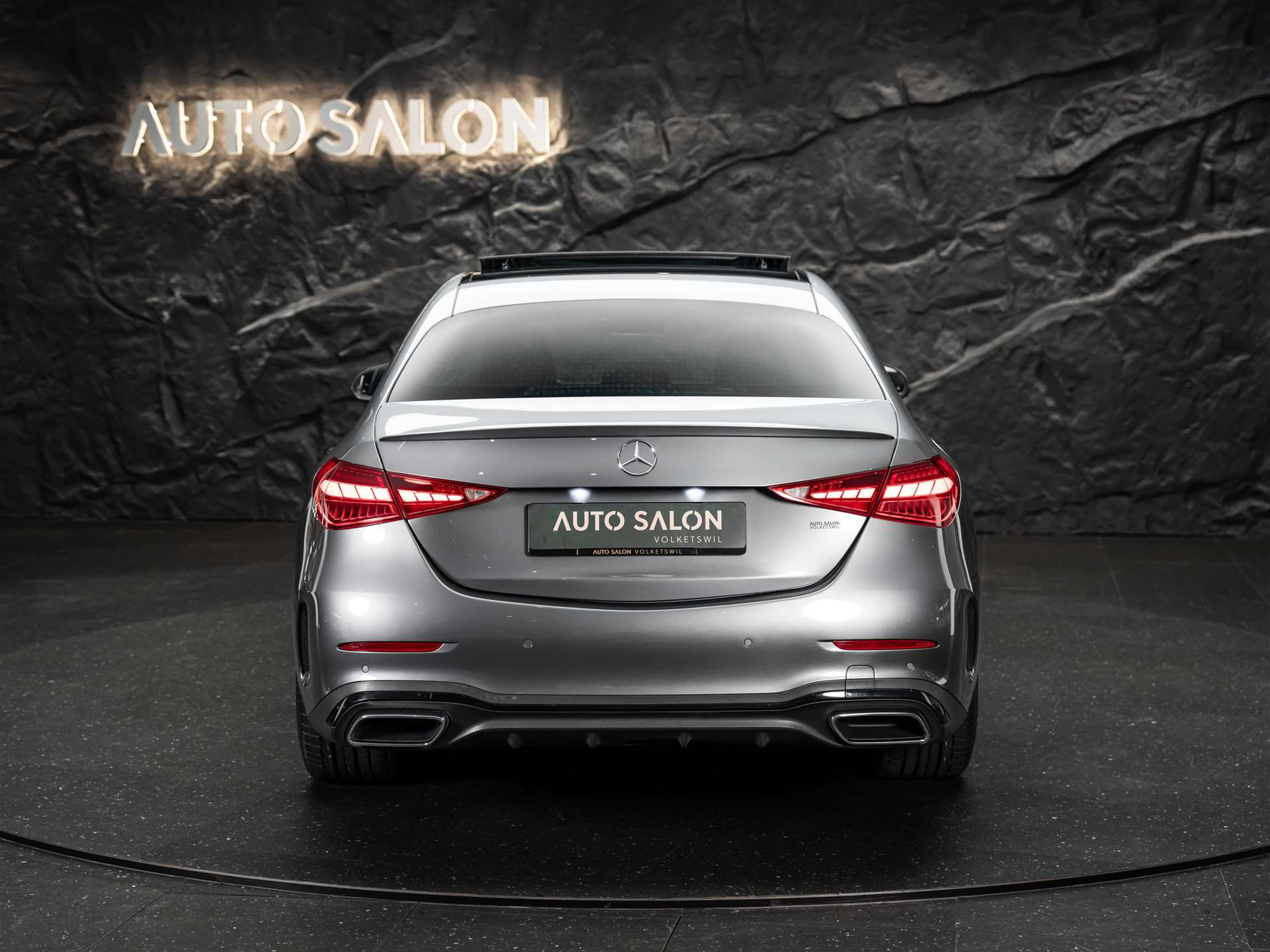 listing desktop thumbnail image 3